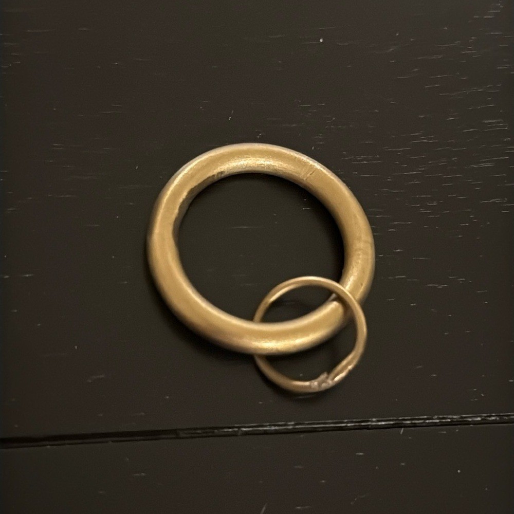 RHTEEN METAL LOOP RINGS S/7 AGLD drapery curtain rings NEW