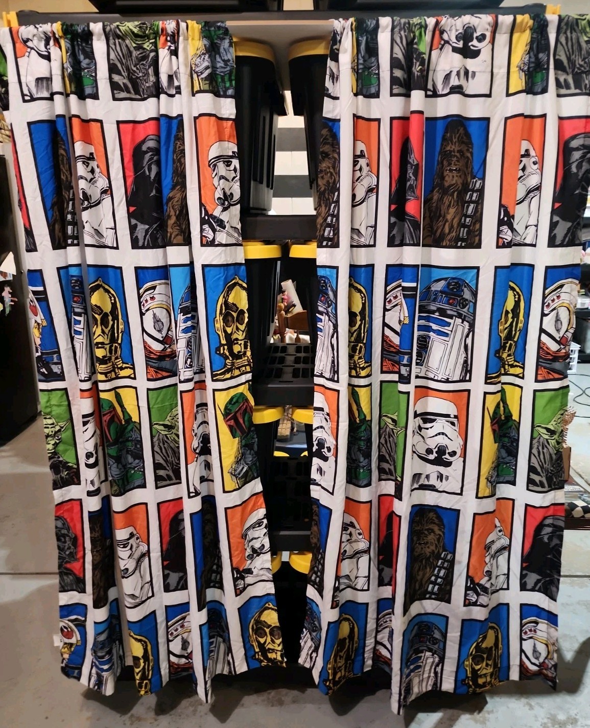 Star Wars Character Grid Pop Art Window Curtain Panel Set – Jay Franco & Sons