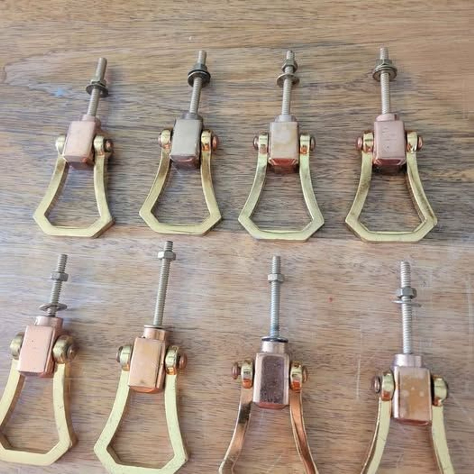 Set of 8 Tommy Bahama drawer pulls. Nice quality weight.