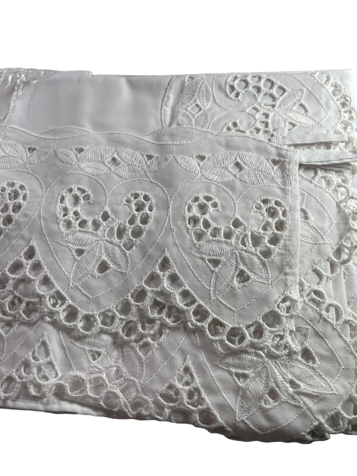 Vintage Embroidered Scroll Hearts & Leaf Scalloped Curtain Tie Backs 70”x84”