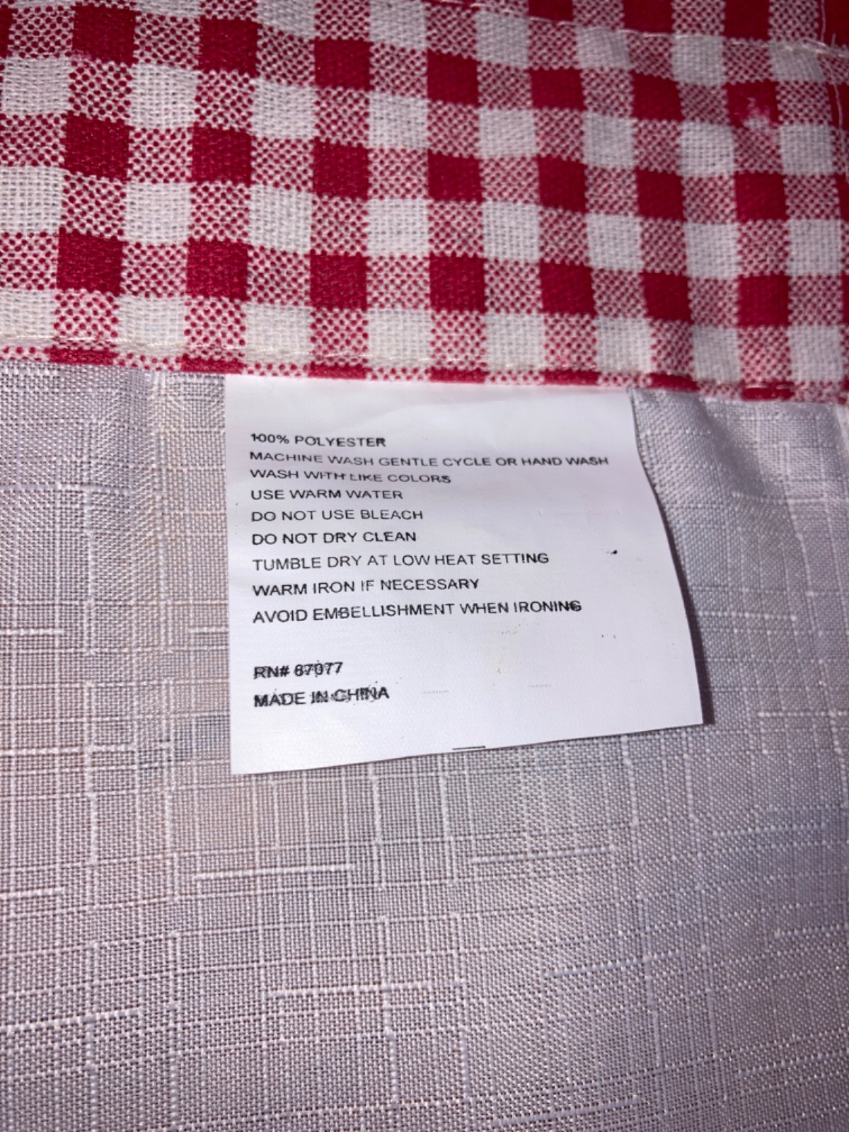 Farmhouse White Red Gingham Embroidered Heart Valance Set 26″ L X 28″ W