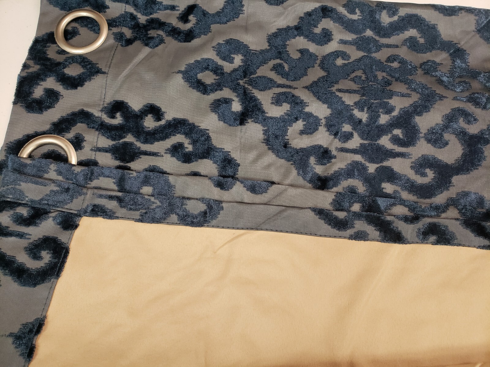 SunSmart Mirage Jacquard Damask Blackout Grommet Top 1 Curtain 50″ x95” Navy