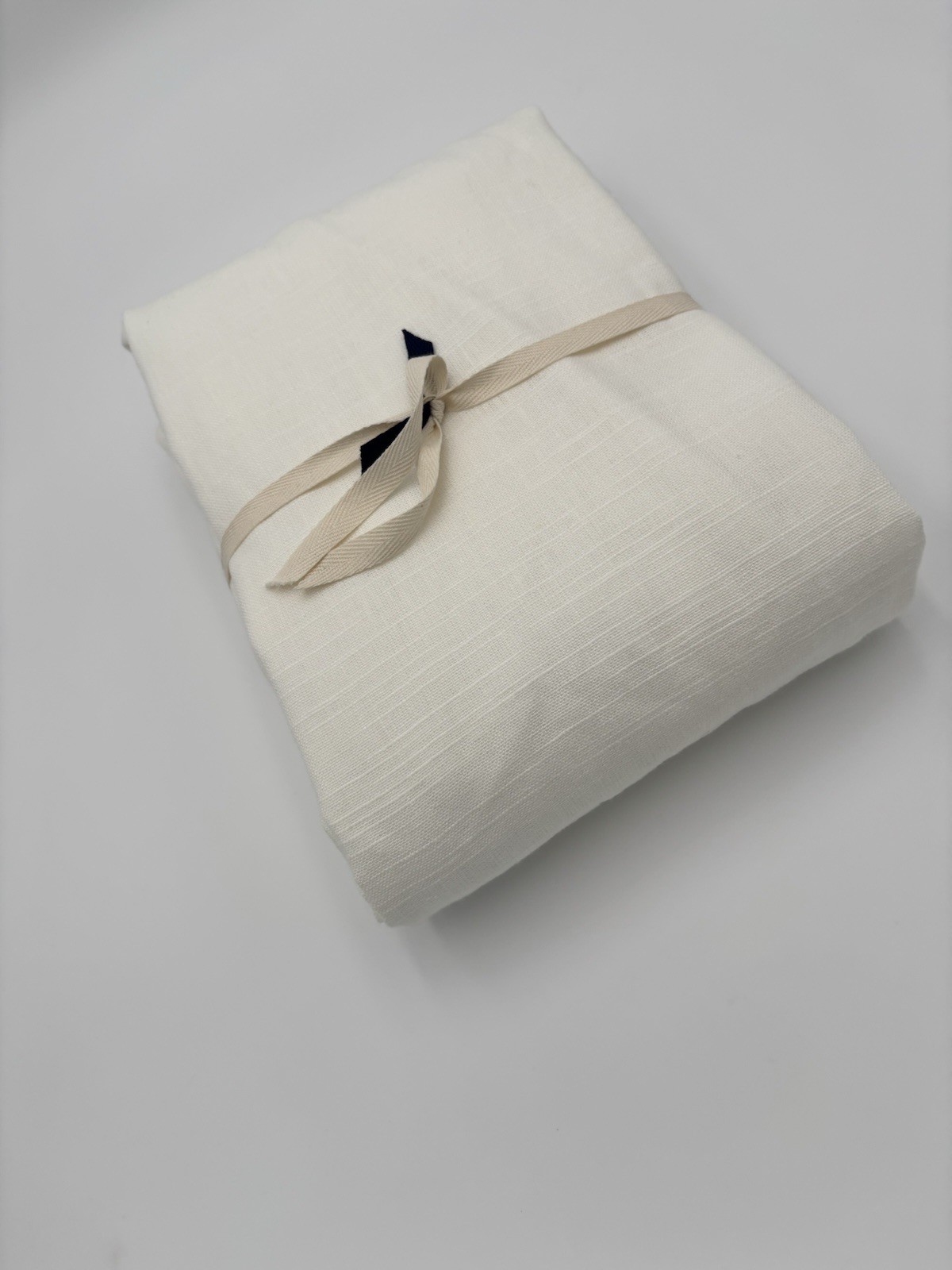 Pottery Barn Emery Linen Grommet Curtain ~ 50” x 84” ~ White ~ Ant Bronze ~ LF