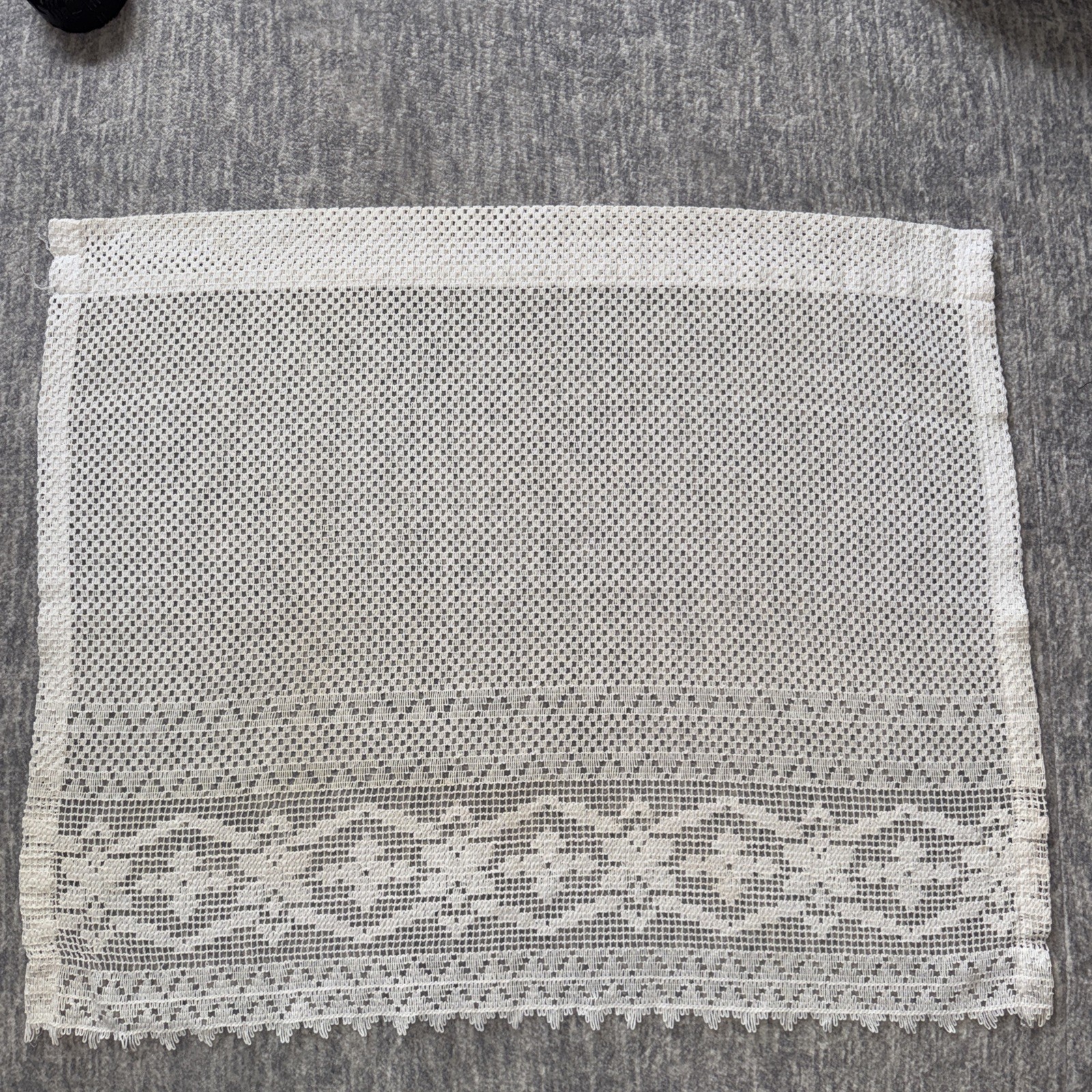 VTG Crochet Curtain Panels Set of 2 Cream Lace Scalloped 30Wx24L Cottage