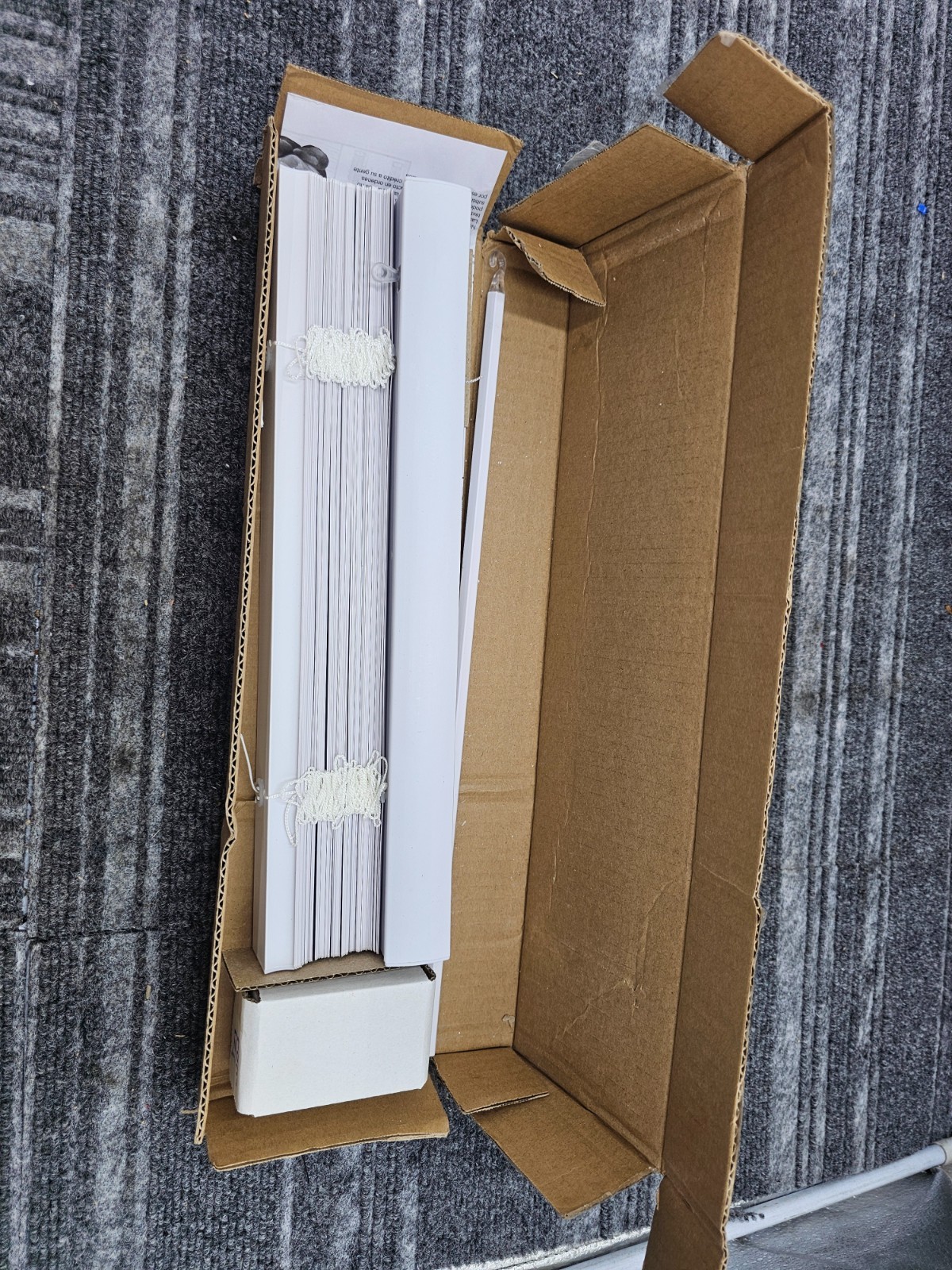LOTUS & WINDOWARE Cordless 1″ Mini Blind Vinyl Slats Window Blinds 14″ x 72″