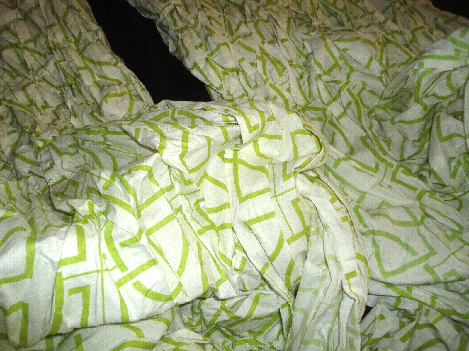 CHANDLER COLLECTION GREEN WHITE GEOMETRIC FLOCKED (2) CURTAIN PANELS 40 X 82