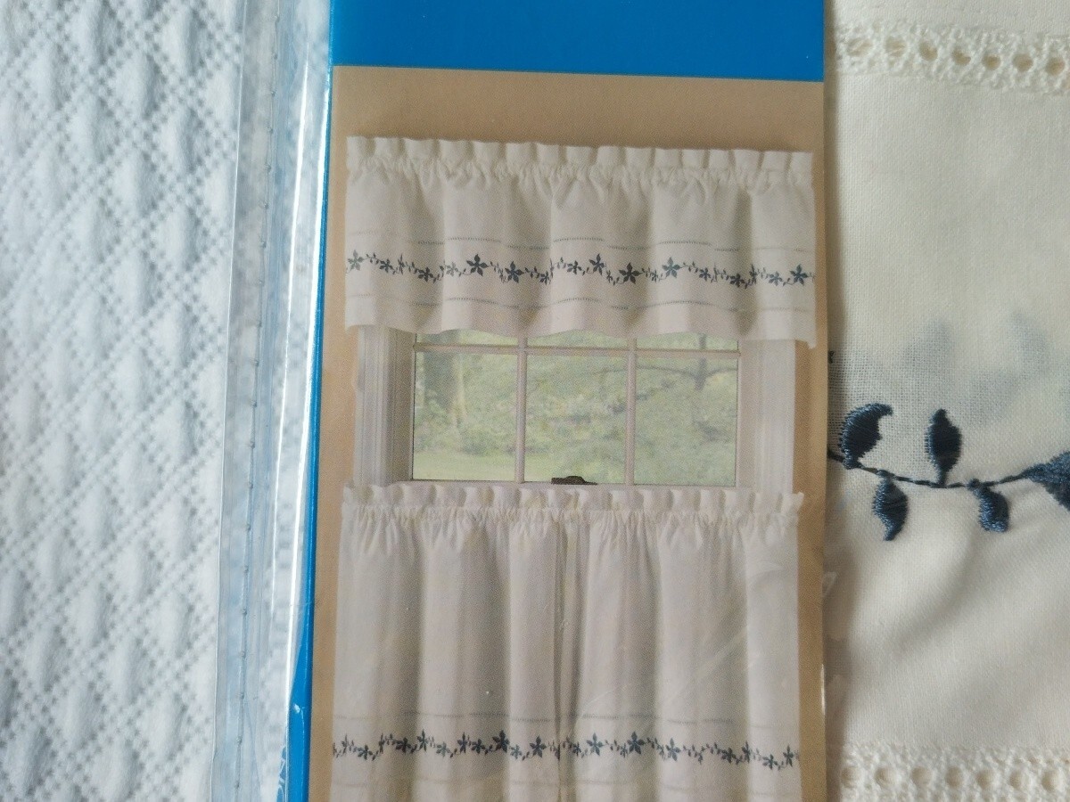 EssentialHome Valance &Tier Pair Lace Set Embroidered Floral Country Blue Ivory