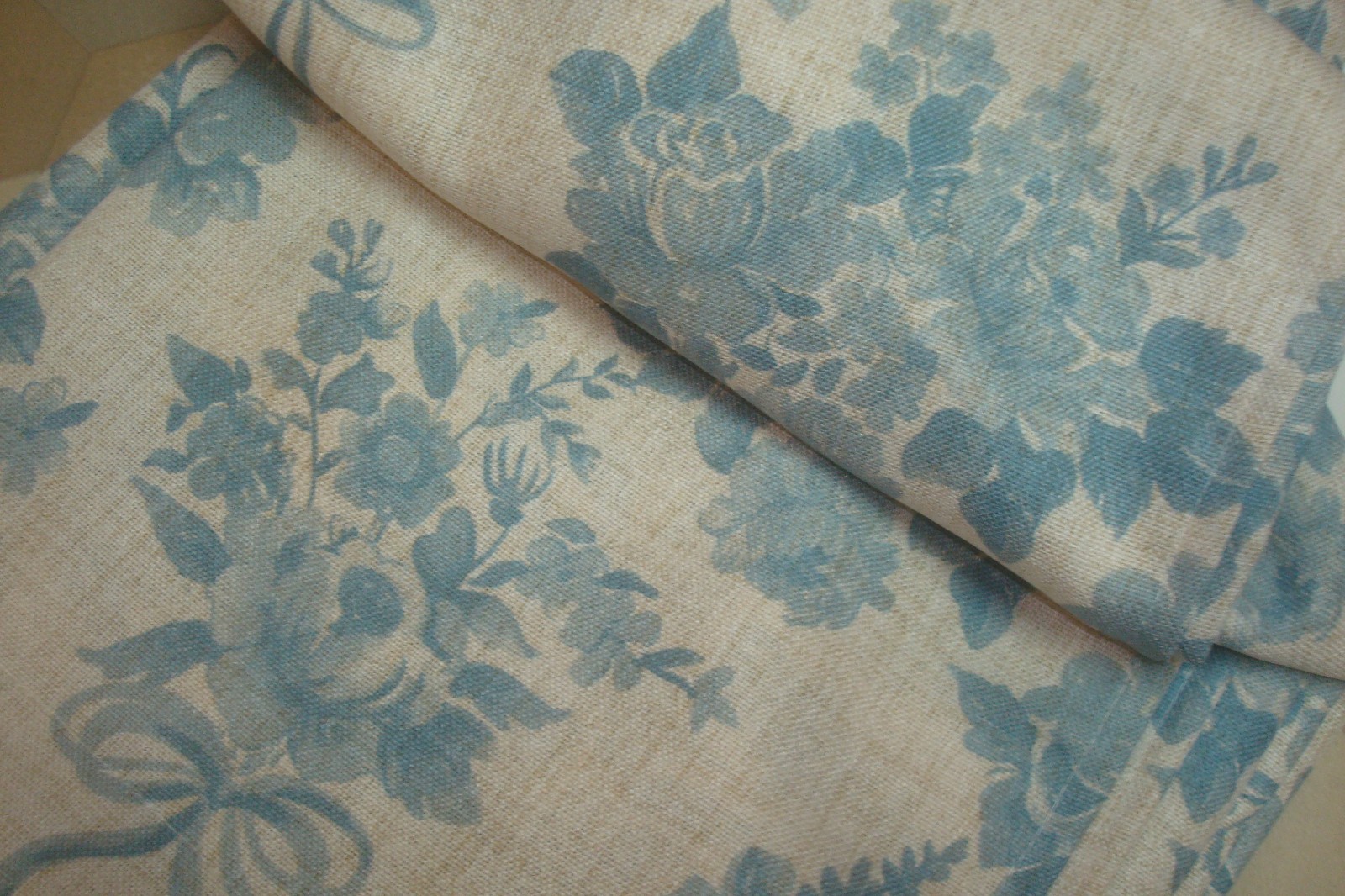 NWT Envogue 2 pc Window Curtain Panels Roses & Ribbons Floral Blue 84″ lg