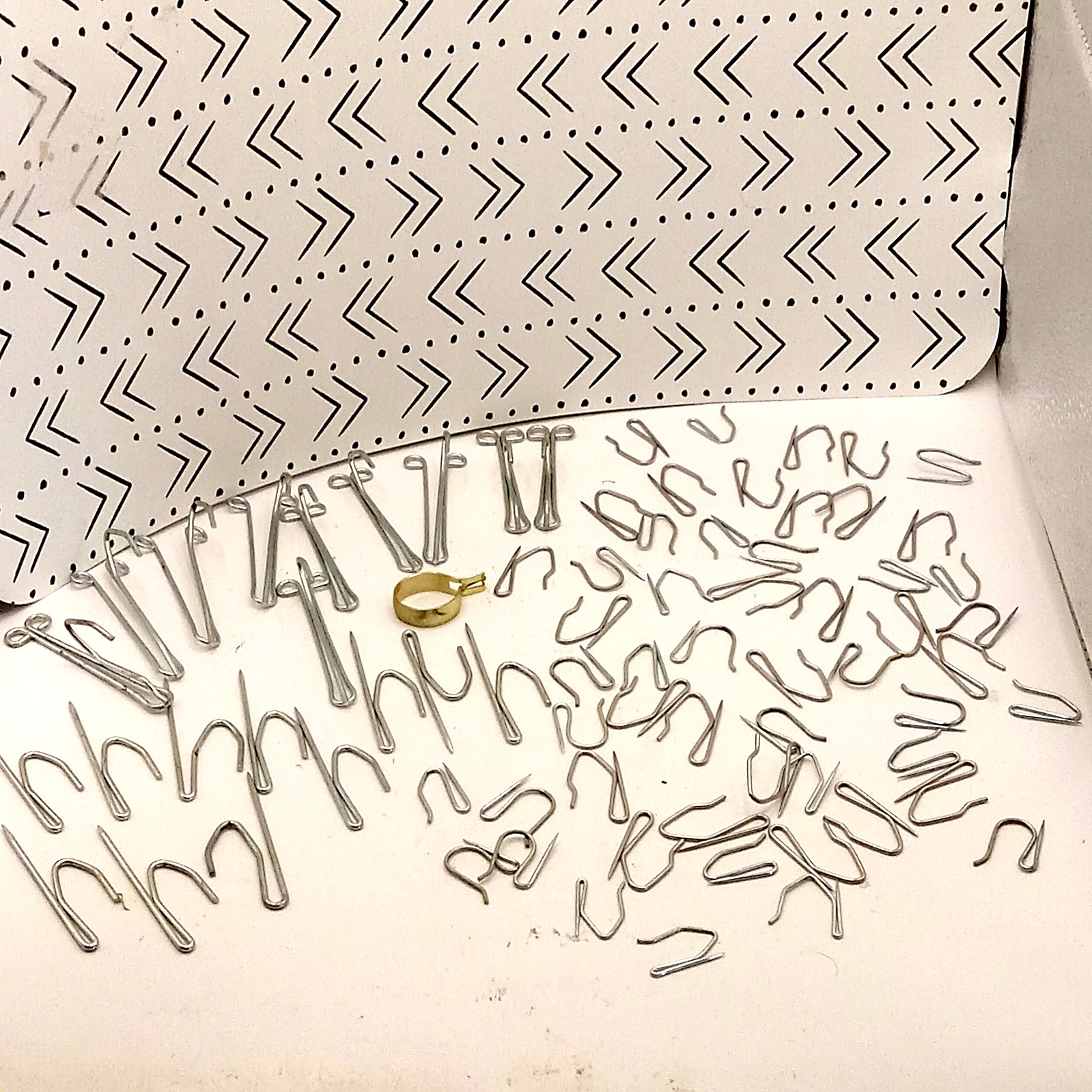 DRAPERY Curtain METAL HOOKS Assorted LOT See Photos