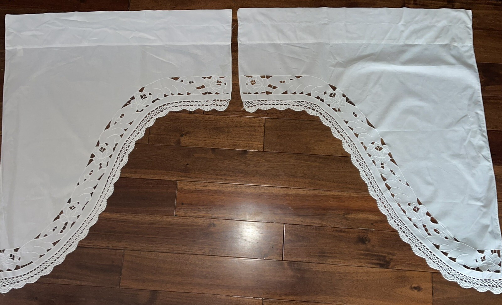 Vintage Cotton White Shabby Chic Crotchet Lace Trim Cut Work 2 Swags Set.