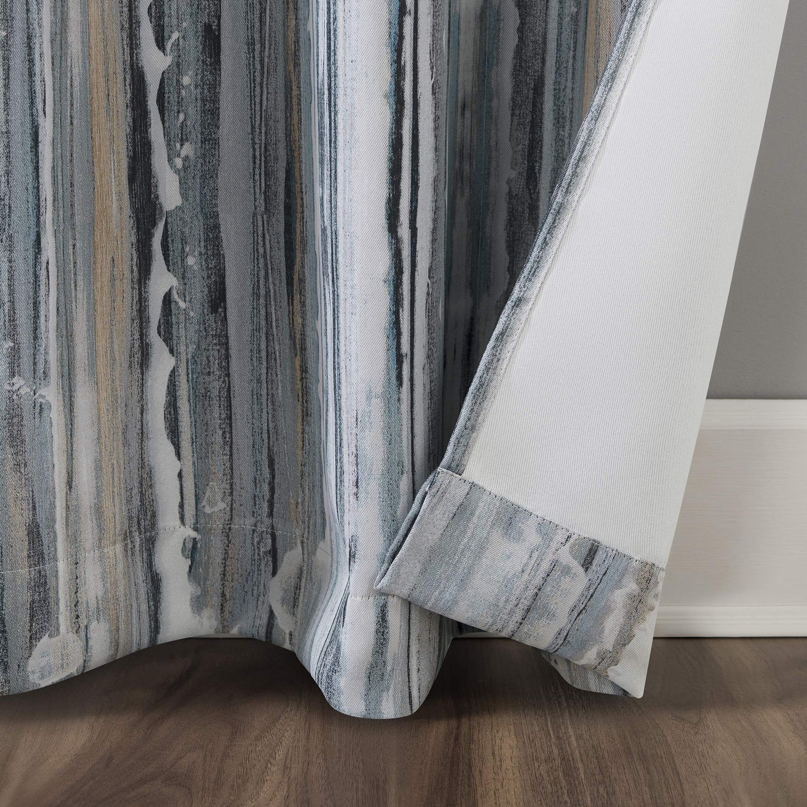 Artifact Abstract Painting Blackout Grommet Curtain Panel, 40″ x 63″, Blue