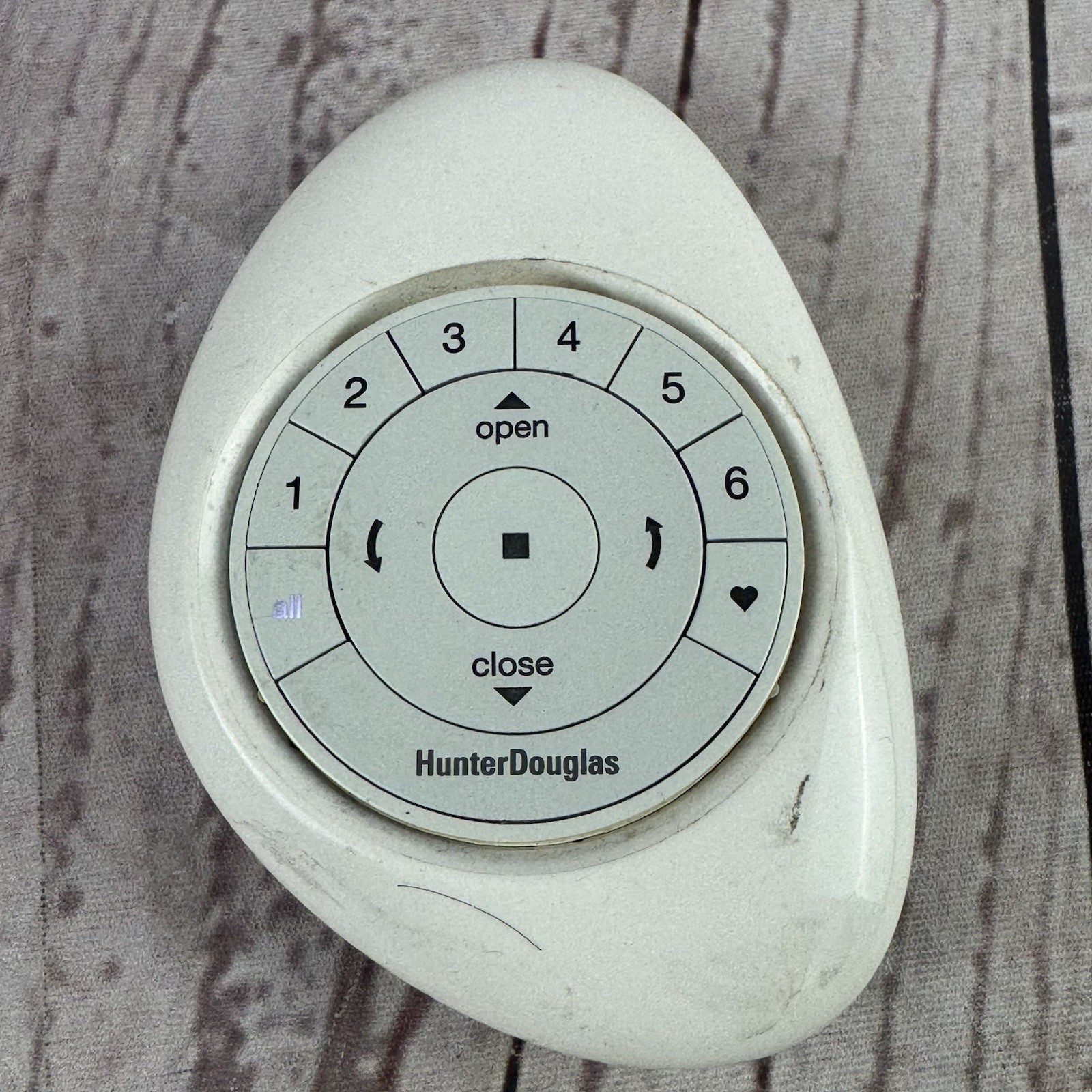 Hunter Douglas PowerView Gen 3 Remote Pebble Control White Shades