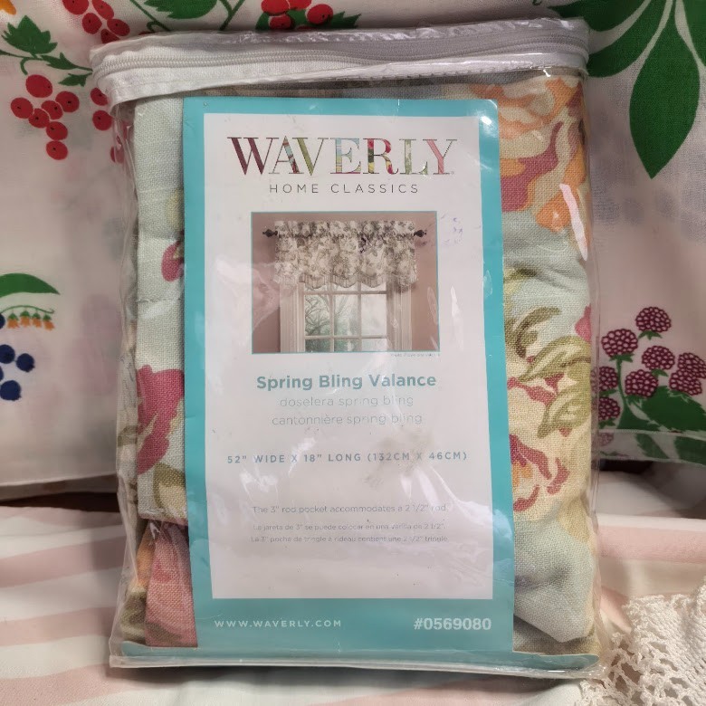 Waverly Spring Bling Valance Cabbage Rose Stiped Scalloped Blue Pink Green EXC