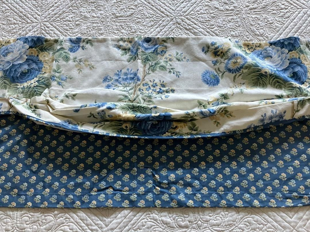 WAVERLY ~VINTAGE~FLORAL BLUE, YELLOW, GREEN, PLEATED VALANCE #315