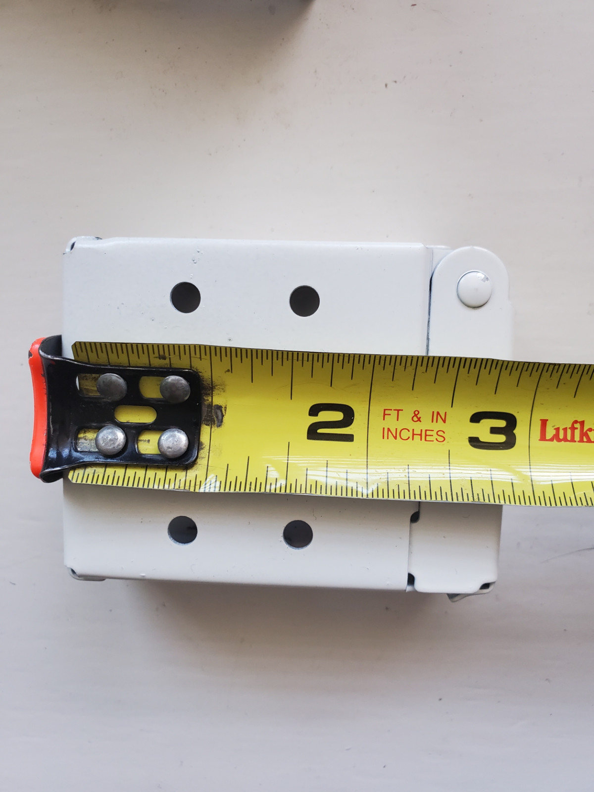 Mounting Brackets for 2.5″ Horizontal Blinds in White for Faux or Real Wood