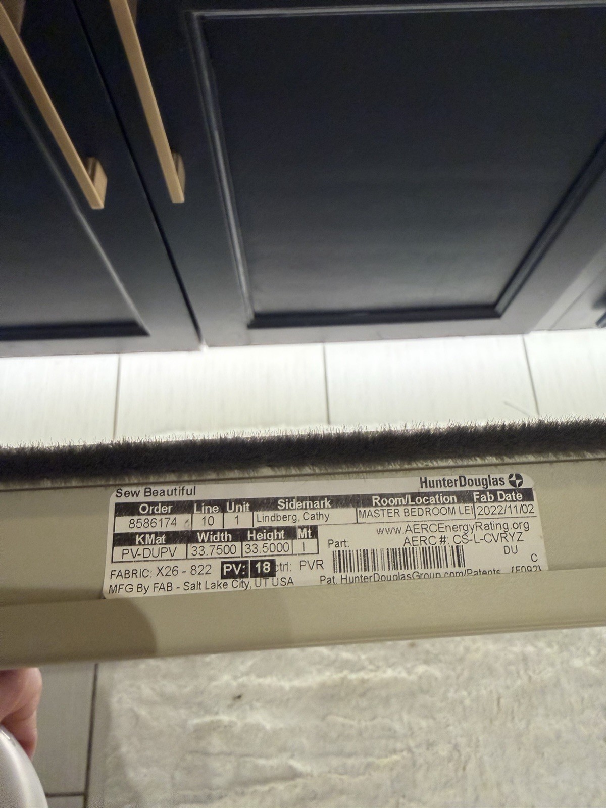 Hunter Douglas Powerview Shade Set, Batteries, & Powerview Hub