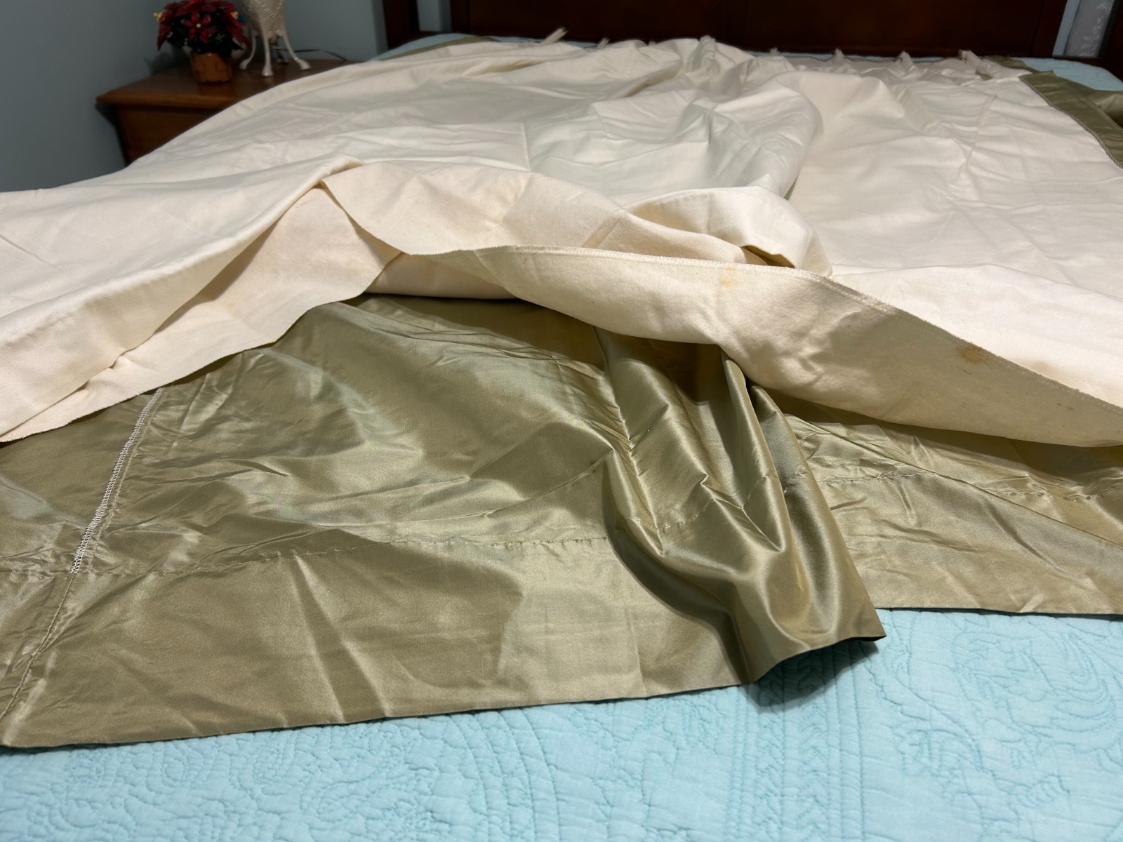 Custom Made Taffeta Silk 2 Panels 41” X 89” Pleated Drapes Curtains Green
