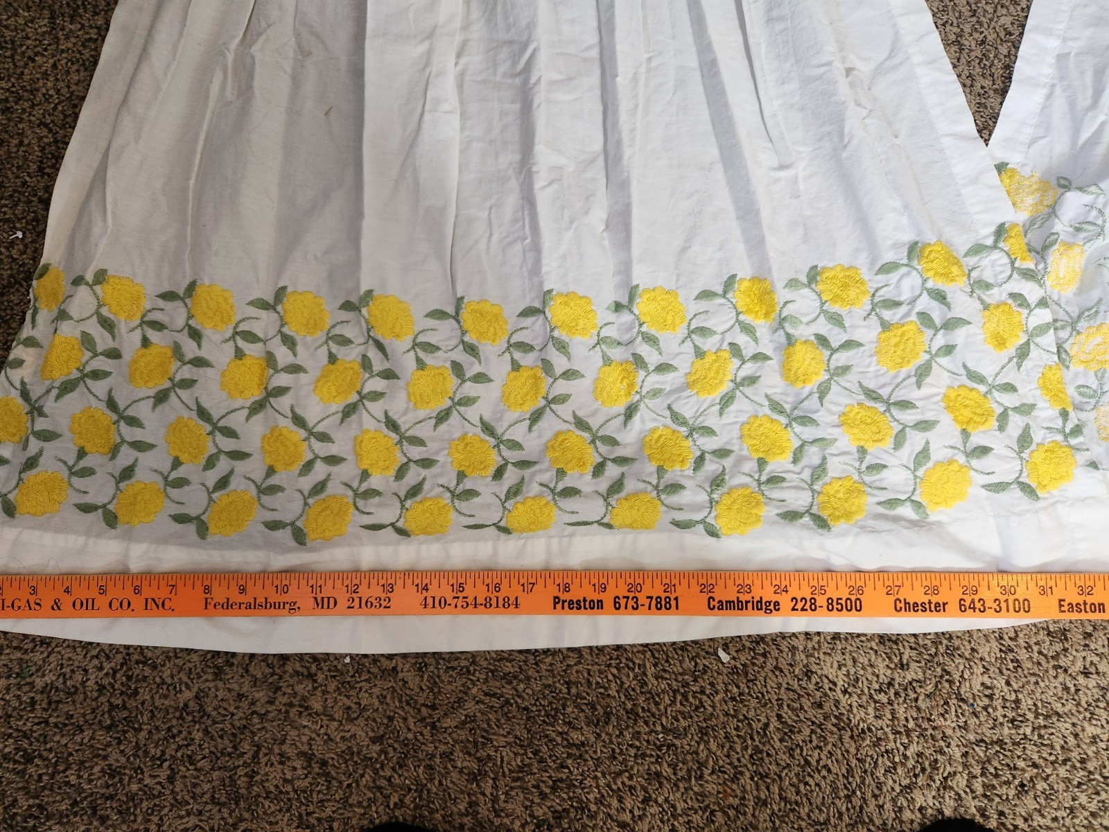 UNBRANDED PAIR OF GRANDMACORE COTTAGECORE CURTIANS 34″ EMBROIDERED FLOWERS
