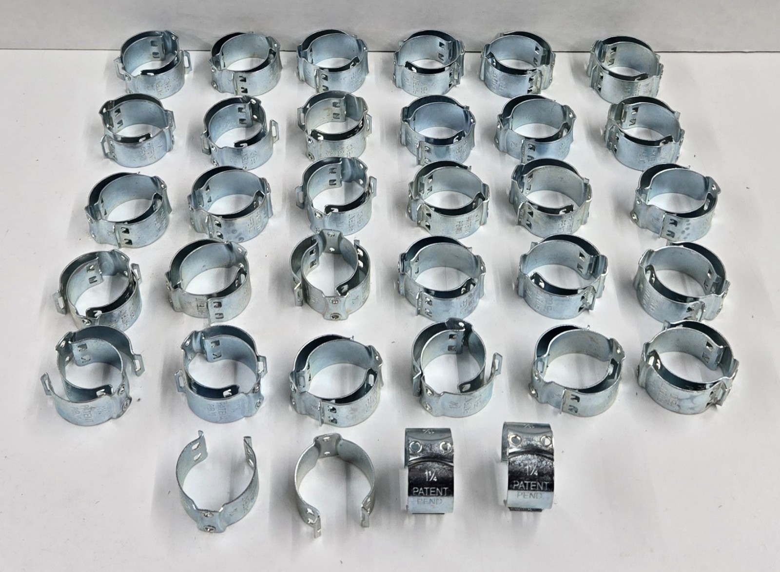 Roman Shade Tube Clips for 1.25″ Diameter Tubes – Quantity of 64