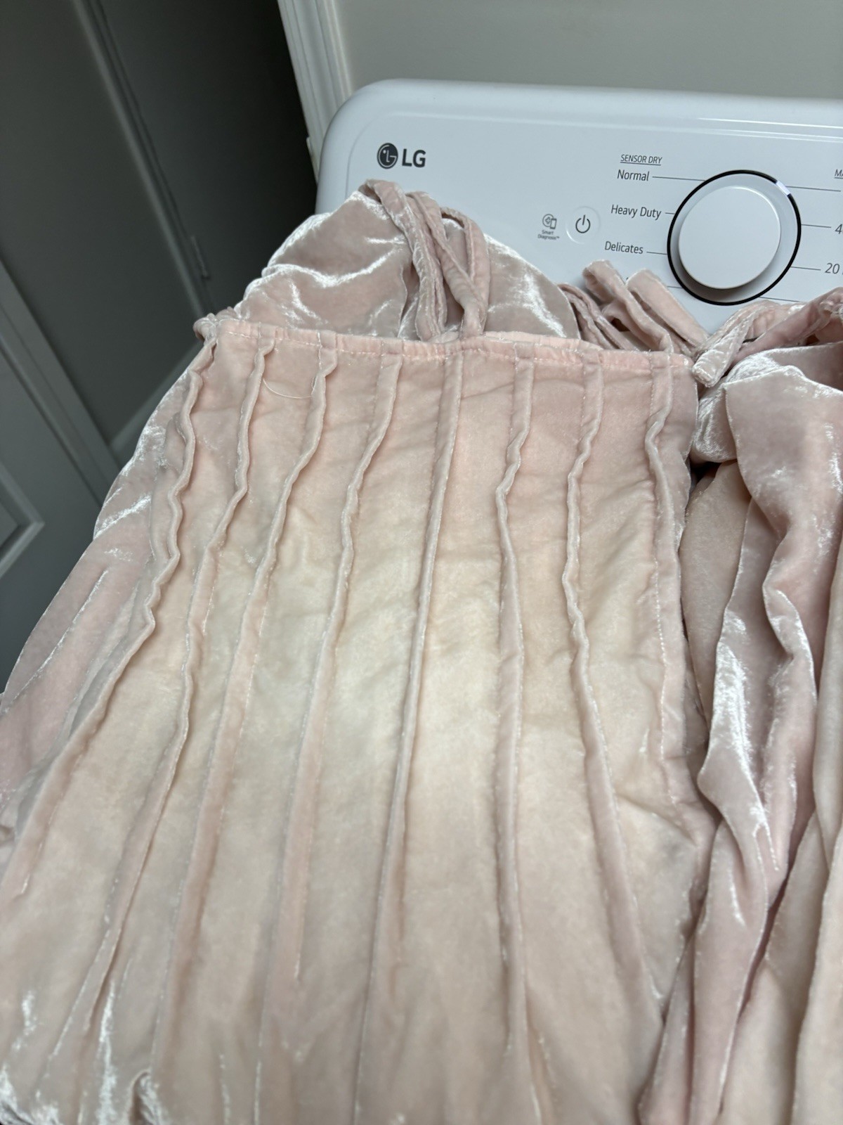 Set/2 Pottery Barn Teen 44×84” Shimmer Velvet Tie Top Drapes Blush Pink