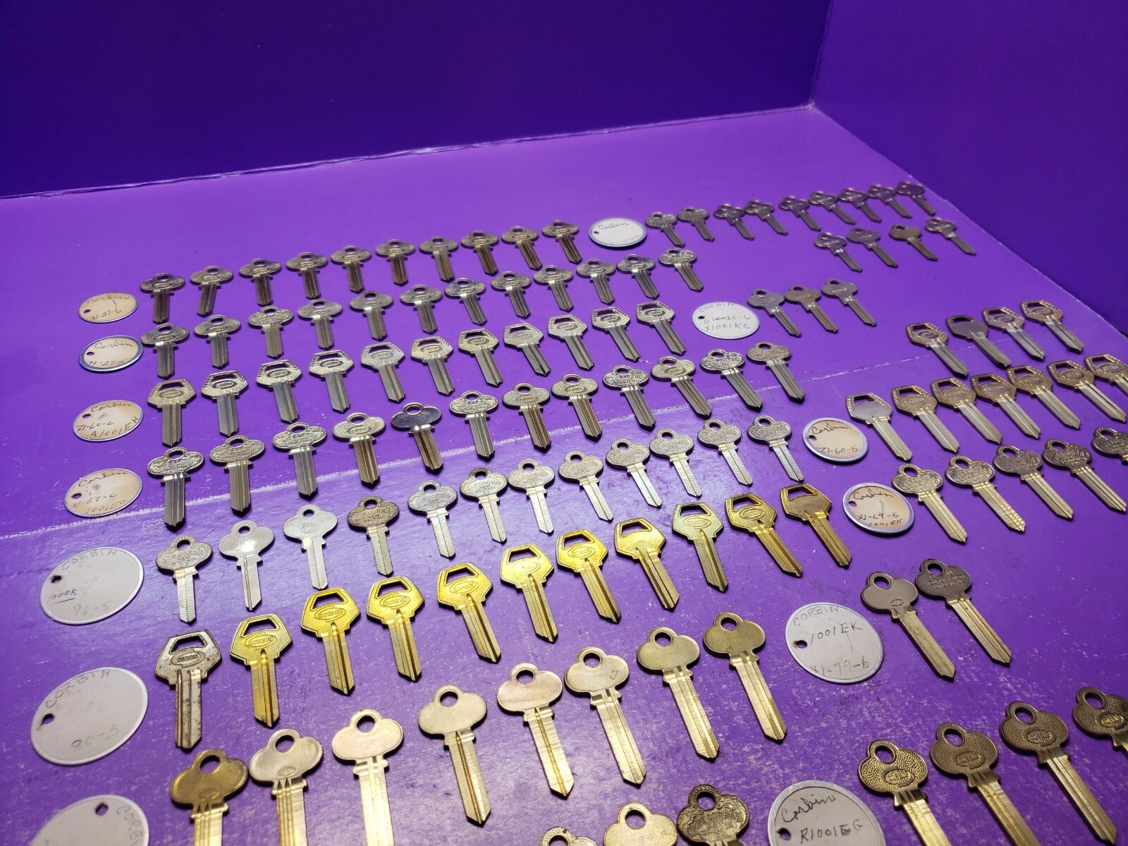 123 ASSORTED LOCKSMITH ORIGINAL CORBIN RUSSWIN KEY BLANKS 1001EB , 1000K SEE PIC