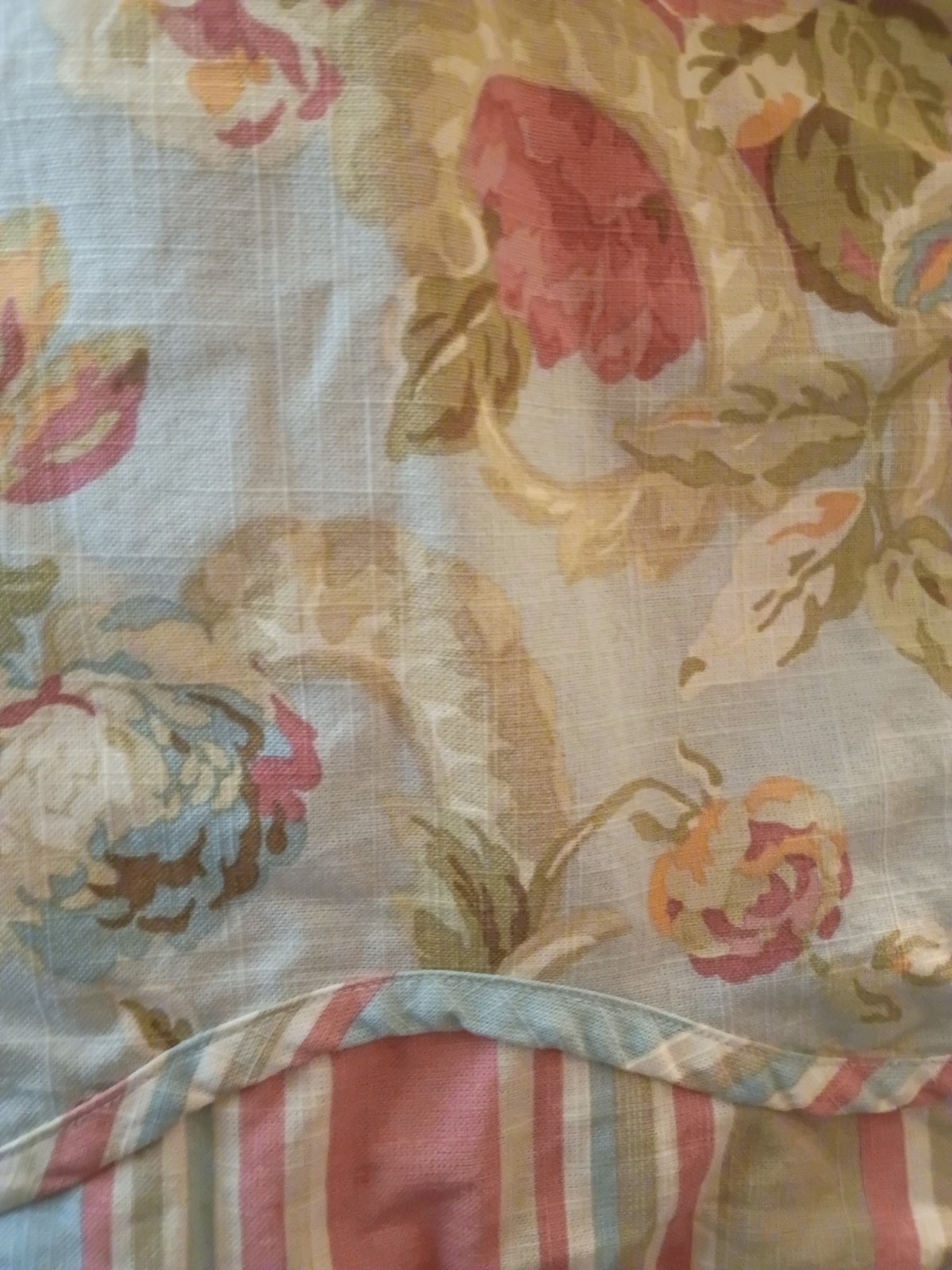 Waverly Spring Bling Valance floral /stripe scalloped