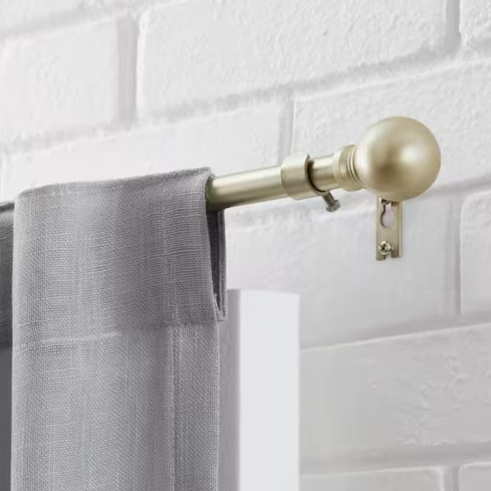 Curtain Rod Kit 28″ – 48″ Champagne – Modern Adjustable 5/8″ in Diameter NEW