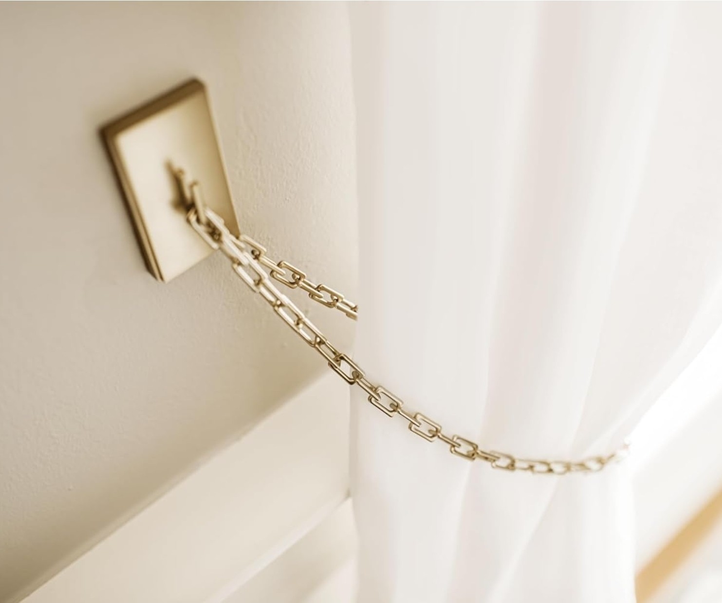 BlastHome Luxury Chain Tieback Premium Metal Wall Mounted Curtain Holdbacks 30″