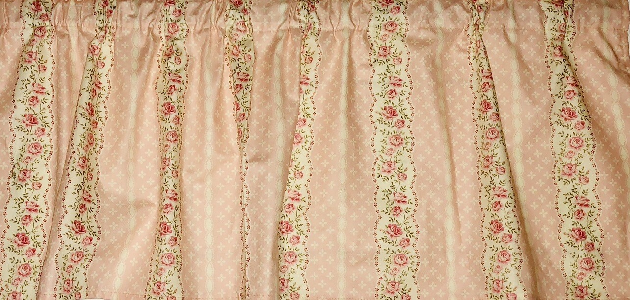 Pink Roses Scallops Valances, Gift Idea, Home Decor,42″W x 14″L