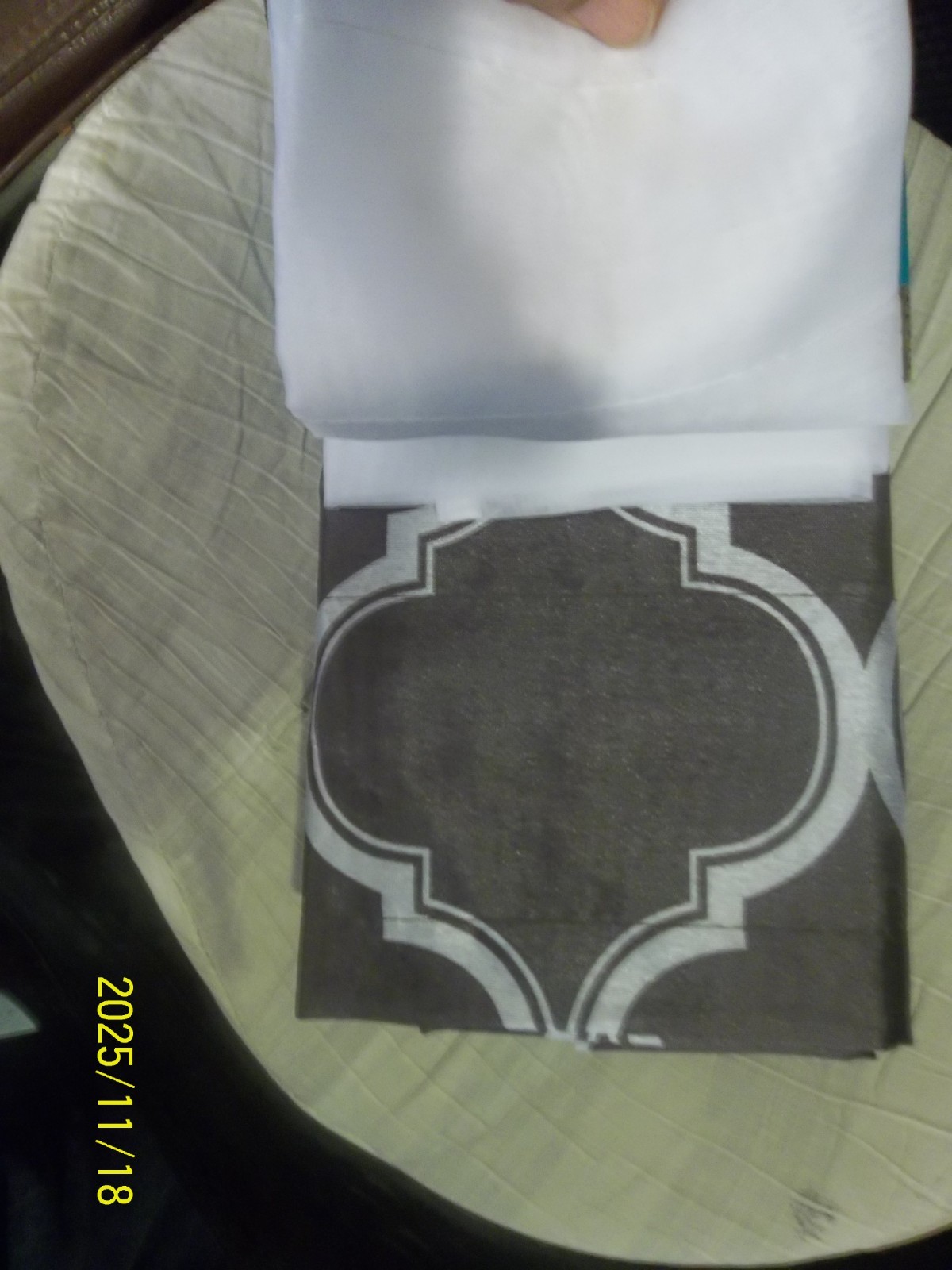 COMFORT BAY~”OLIVIA”~4 PIECE BROWN DECO WINDOW CURTAIN SET~NEW~ROD POCKET~28×63