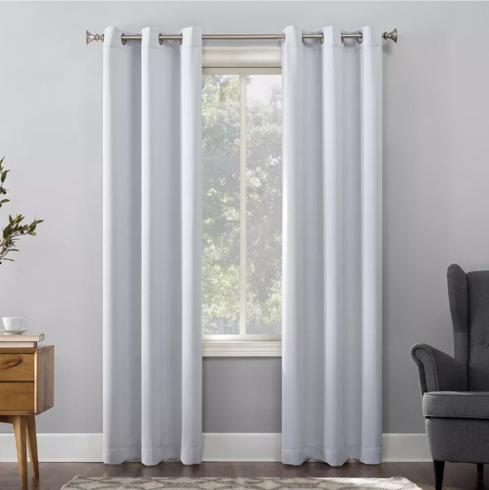 Sun Zero Gray 1-Panel 40 in x 84in Room Darkening Curtain Lichtenberg White Bue