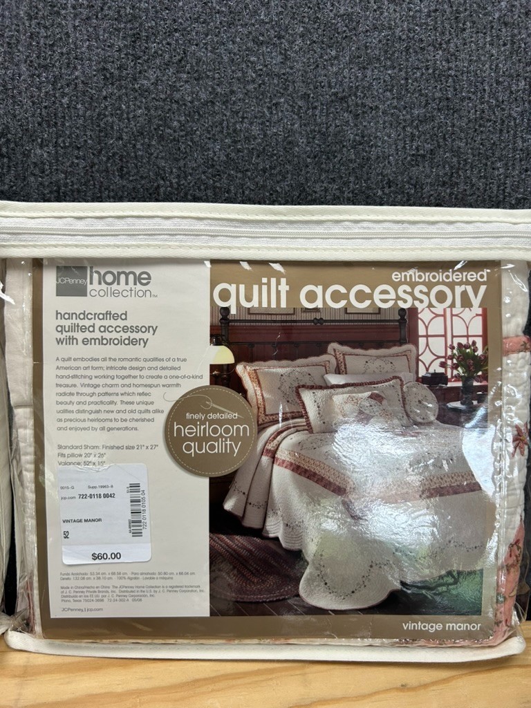 JCPenney Home Collection Quilted Embroidered Valance Vintage Manor 52×15 – Set