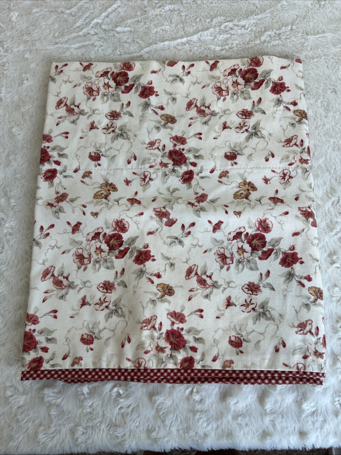 1 Waverly Norfolk Rose Garden Room Floral valance Gingham Trim rod pocket 52 x15