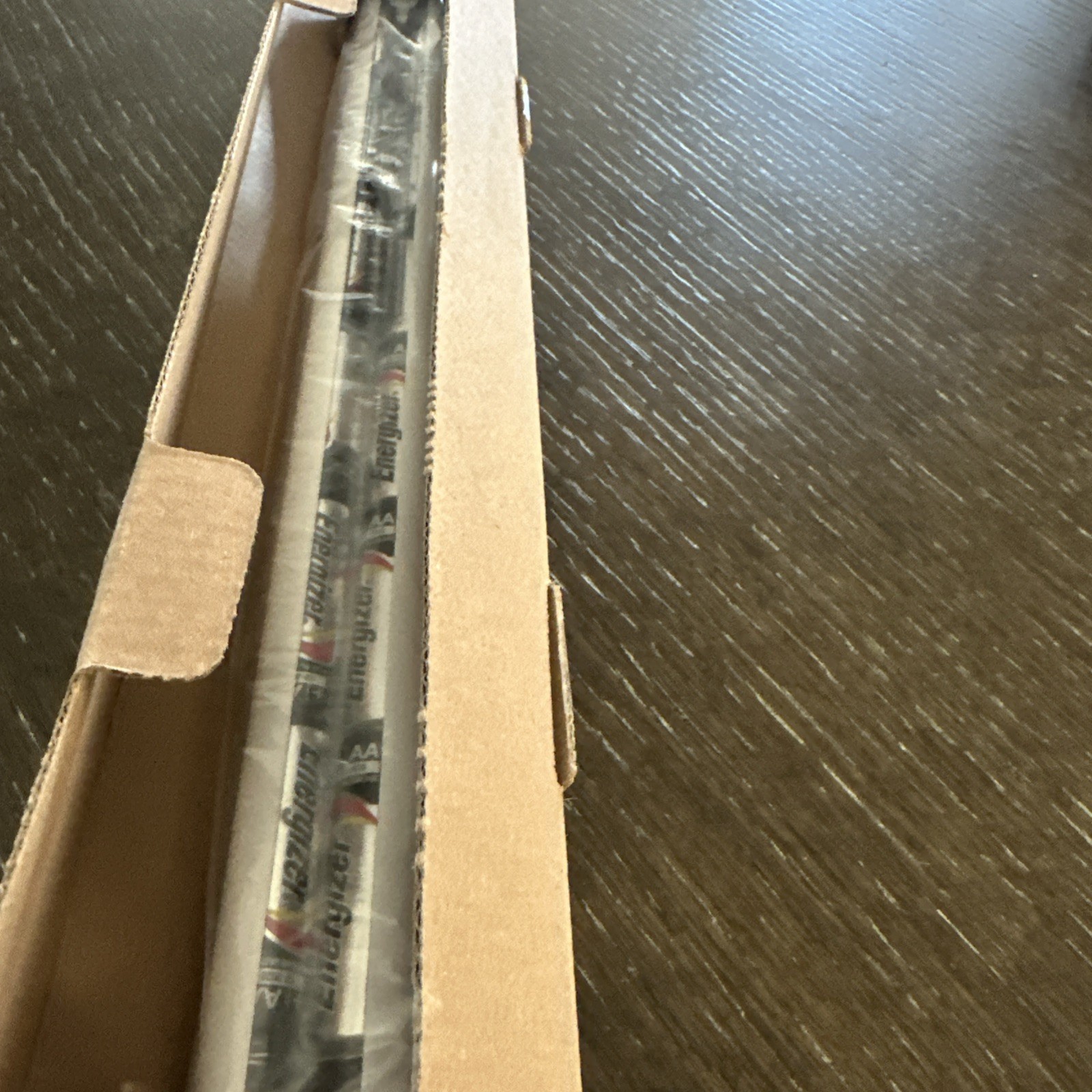 Hunter Douglas AA 18V Battery Wand – Pre Loaded With Batteries – NEW IN BOX