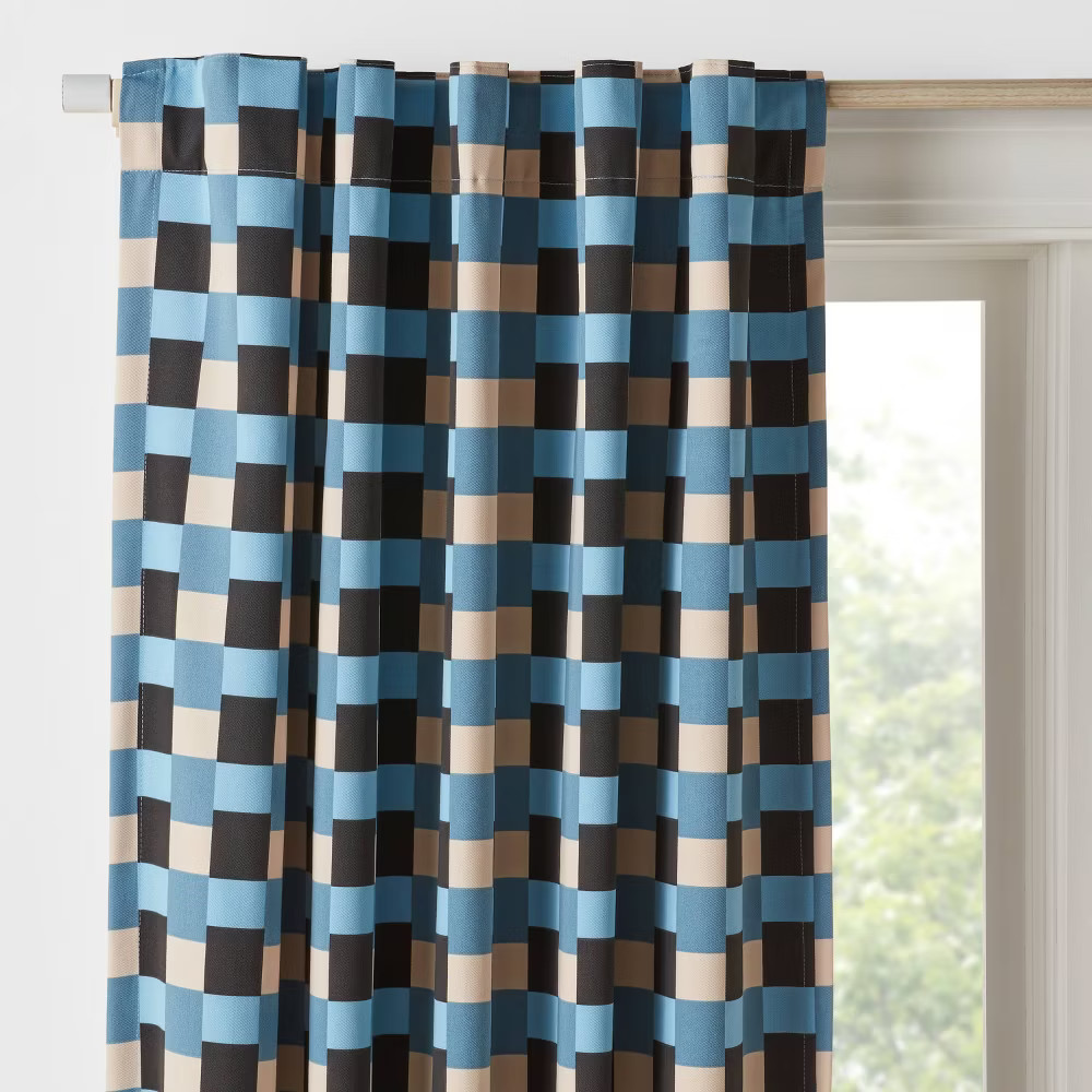 Checkered Kids’ out Window Panel – Pillowfort