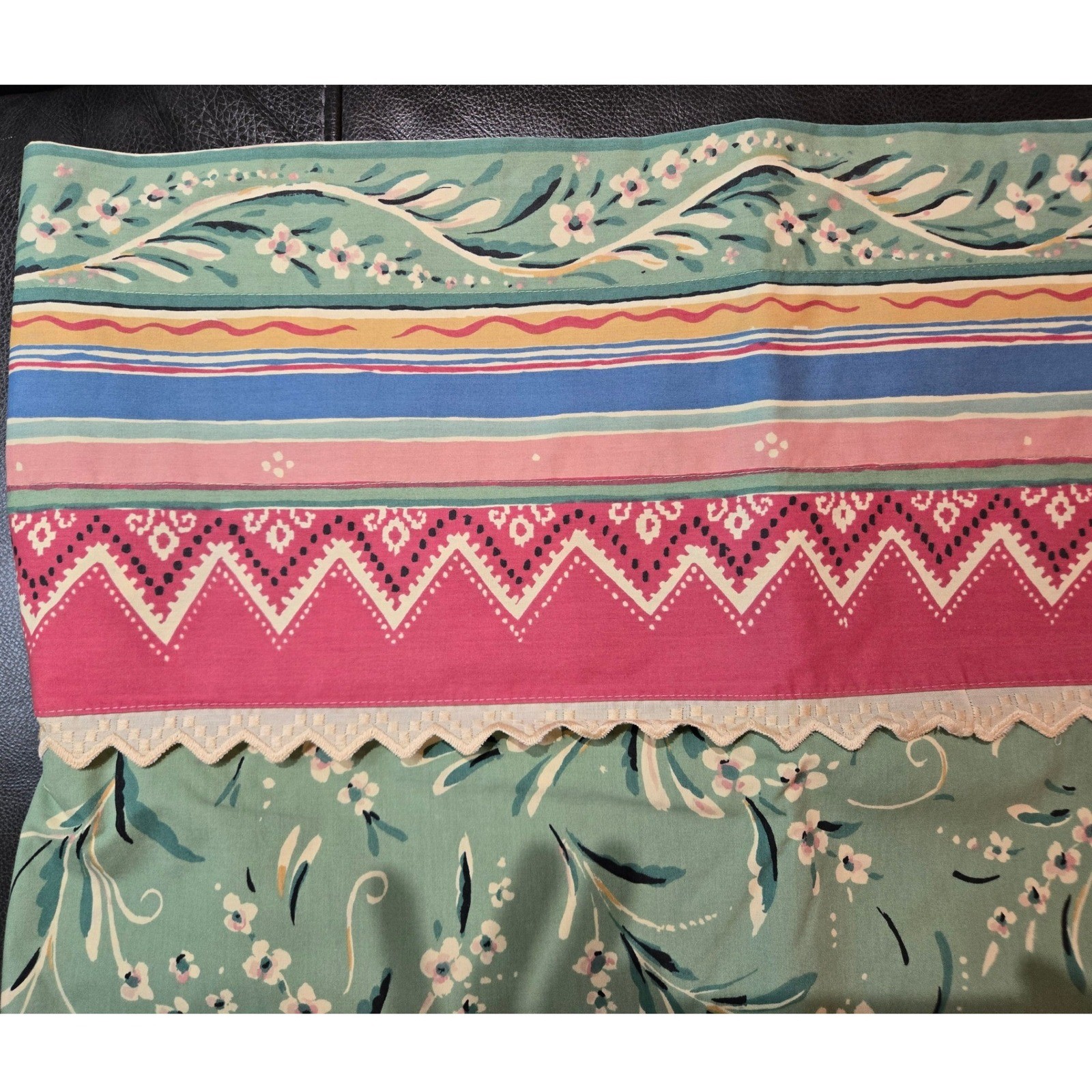 Unbranded Floral Valance Green Pink Vintage Cottagecore 26×18 Good