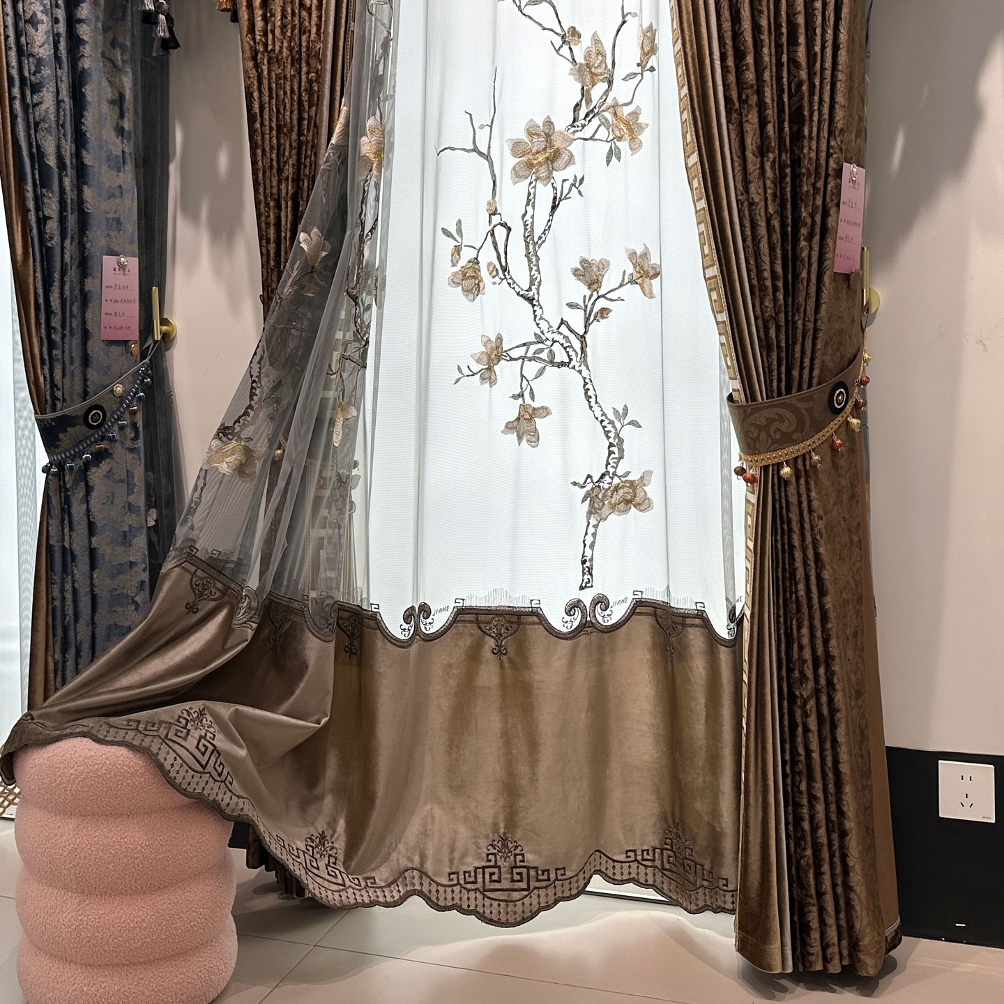 luxury European Embroidery valance shade coffee Velvet curtain tulle M1802