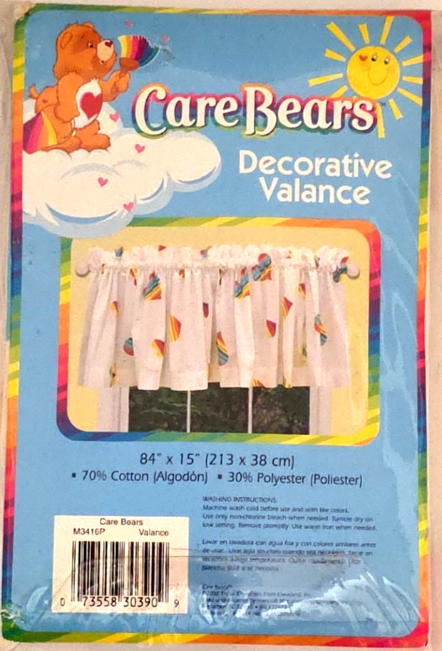 Vtg.’02 Care Bears Decorative Valance 84″x15″ Heart Print