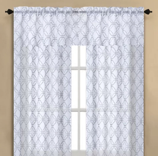 New Arretex Sheer valance 50″ W x 17″ L 100% Polyester. White with gray pattern.