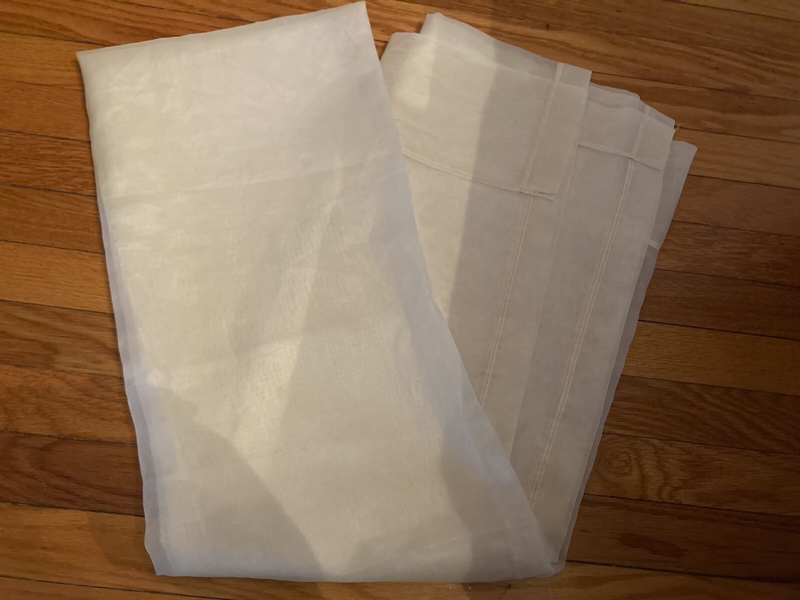 1 Off White Sheer /Curtain Panel 40 1/2 x 80 L