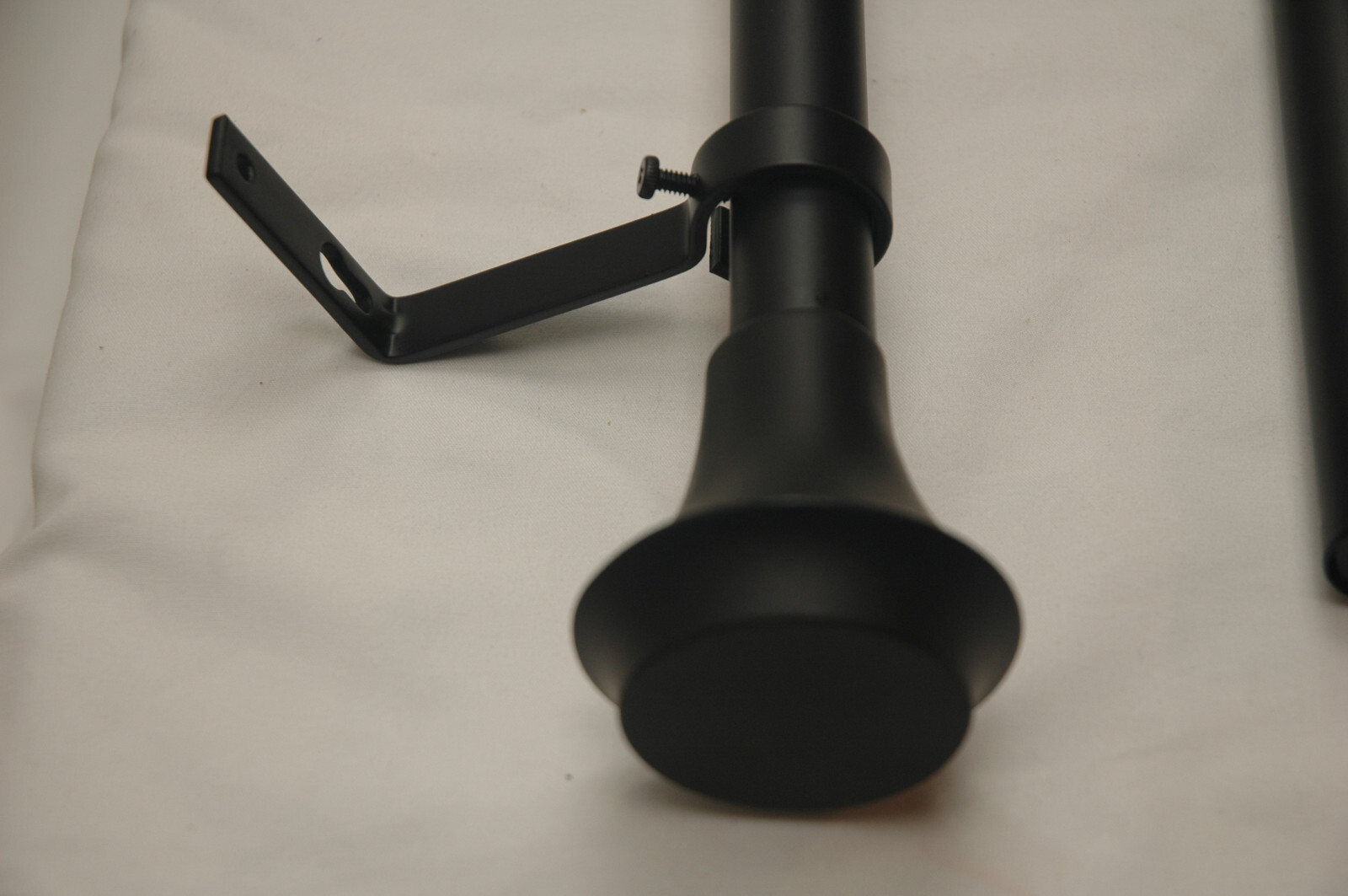 QTY:4 VOREFF Curtain Rods 28 – 48 in Adjustable Black with Modern Design 2x2pack