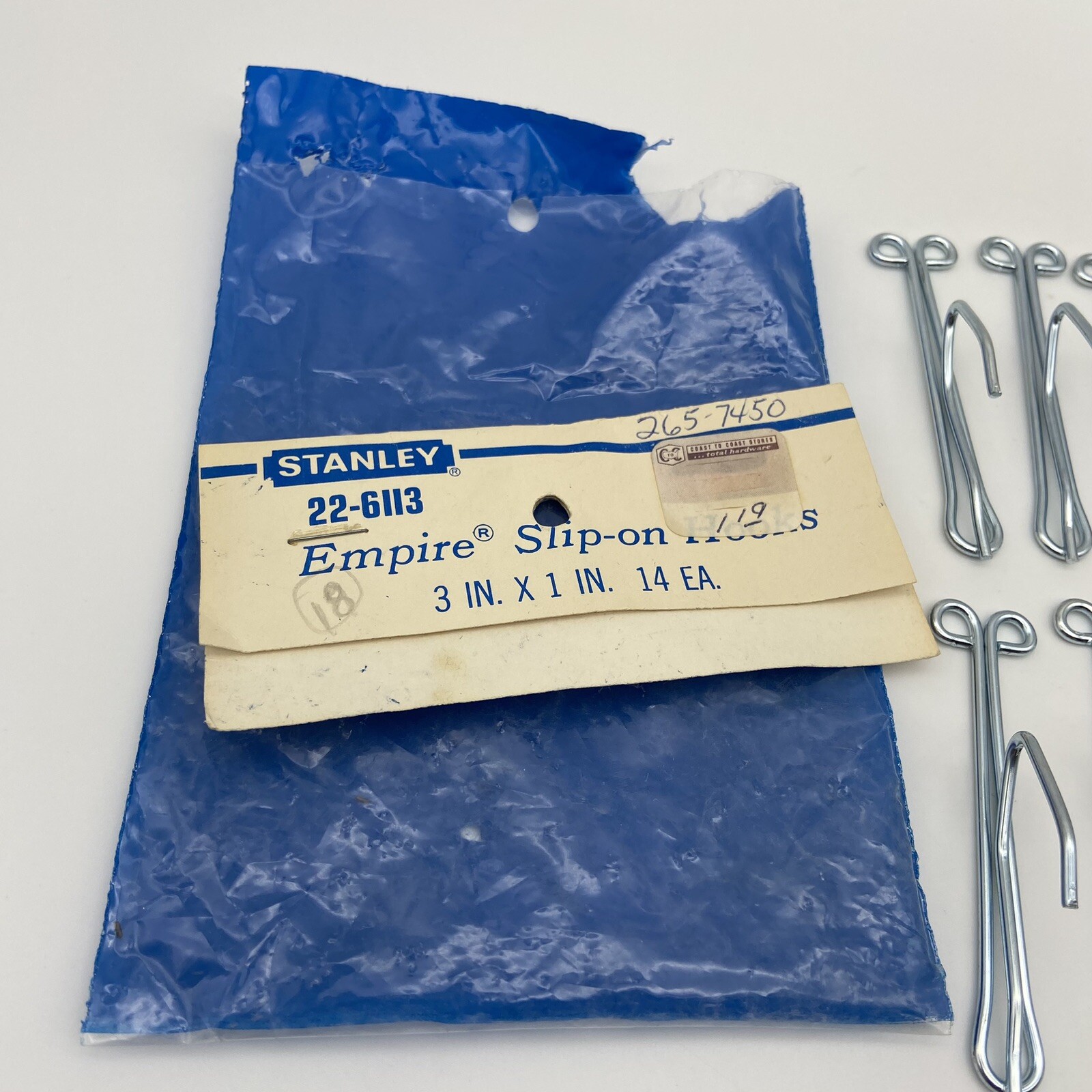 Slip-on Drapery Hooks 3″ for Traverse Rod 28 Count 1″ drop – Stanley NEW