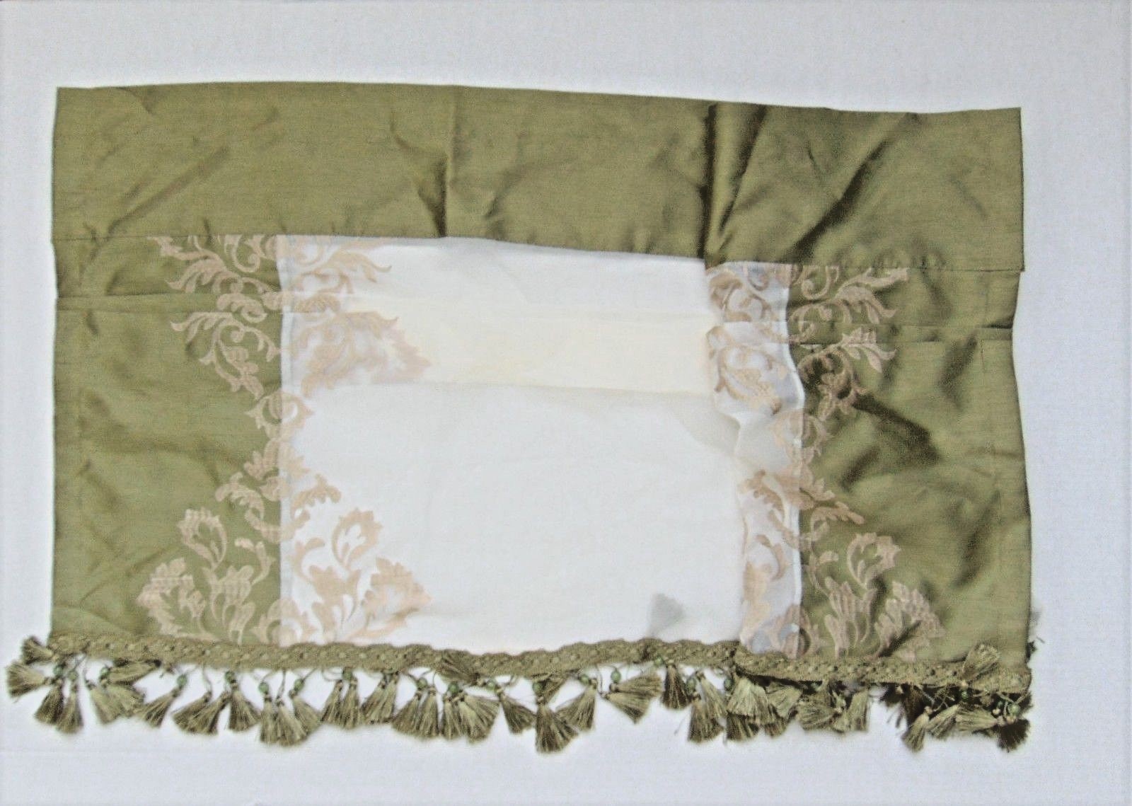 Window VALANCE Green White Beaded & Tassel 53″ x 21.5″