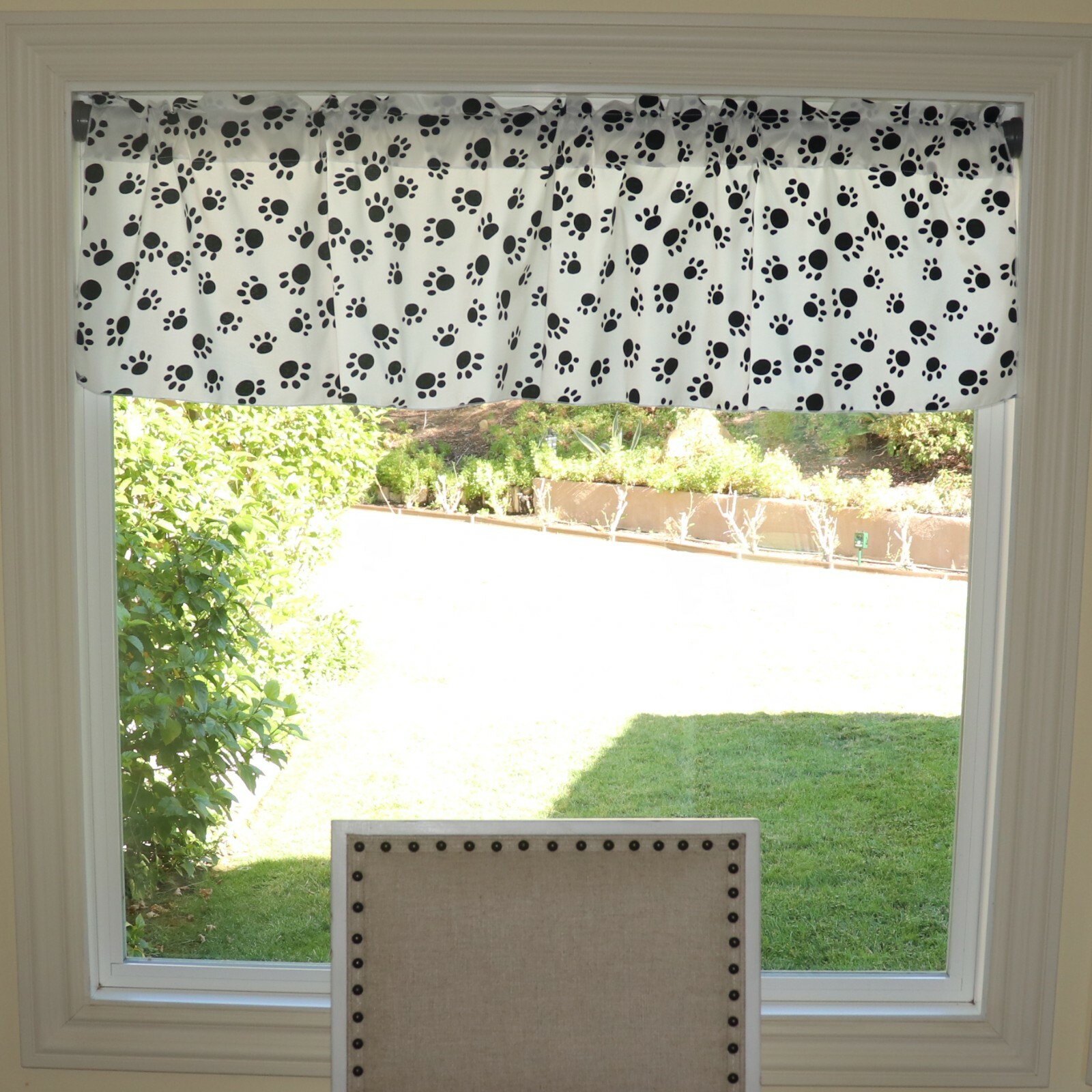 Cotton Print Window Curtain Valance Paw Prints 58″ Wide