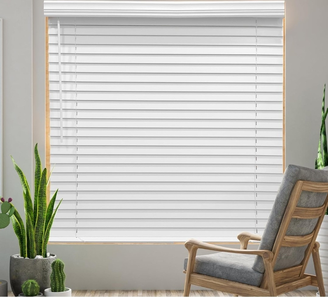 Faux Wood Cordless Horizontal Blind 44 in White Waterproof Moldproof Tilt Wand