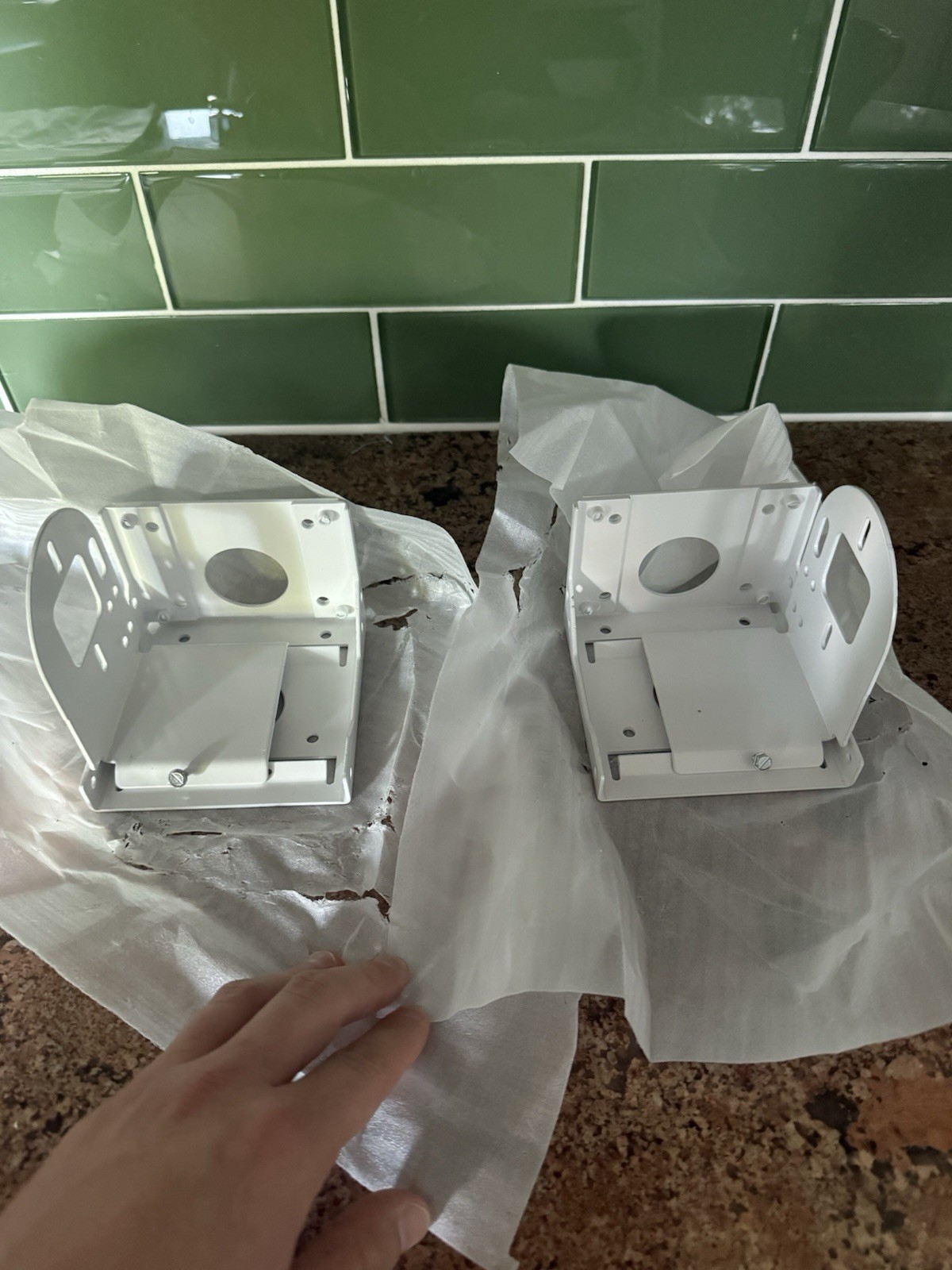Lutron Roller 100 Jamb Bracket Kit