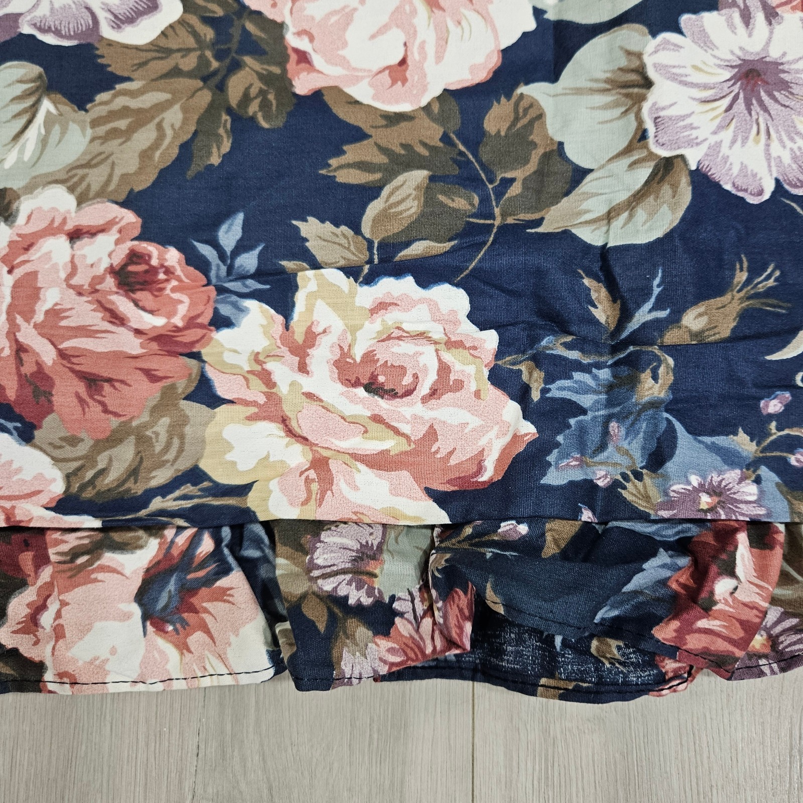 VTG JC Penney Big Pink Floral Roses Window Valances Navy Blue Chintz Pair 70X18″