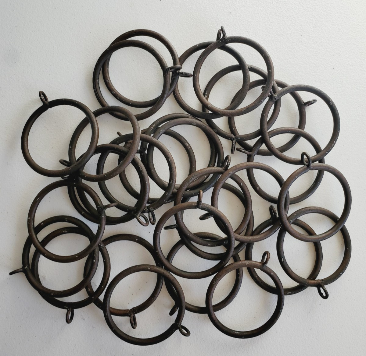 30 METAL BRONZE DRAPERY Large 3″ RINGS CURTAIN RODS Eyelet RUSTIC Distressed
