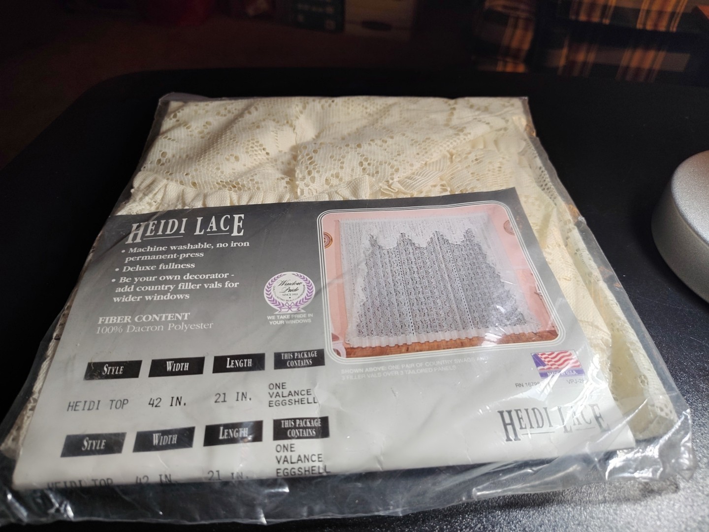 HEIDI LACE VALANCE (one) EGGSHELL 42X21″ TOP MADE IN USA VINTAGE 1991 NEW