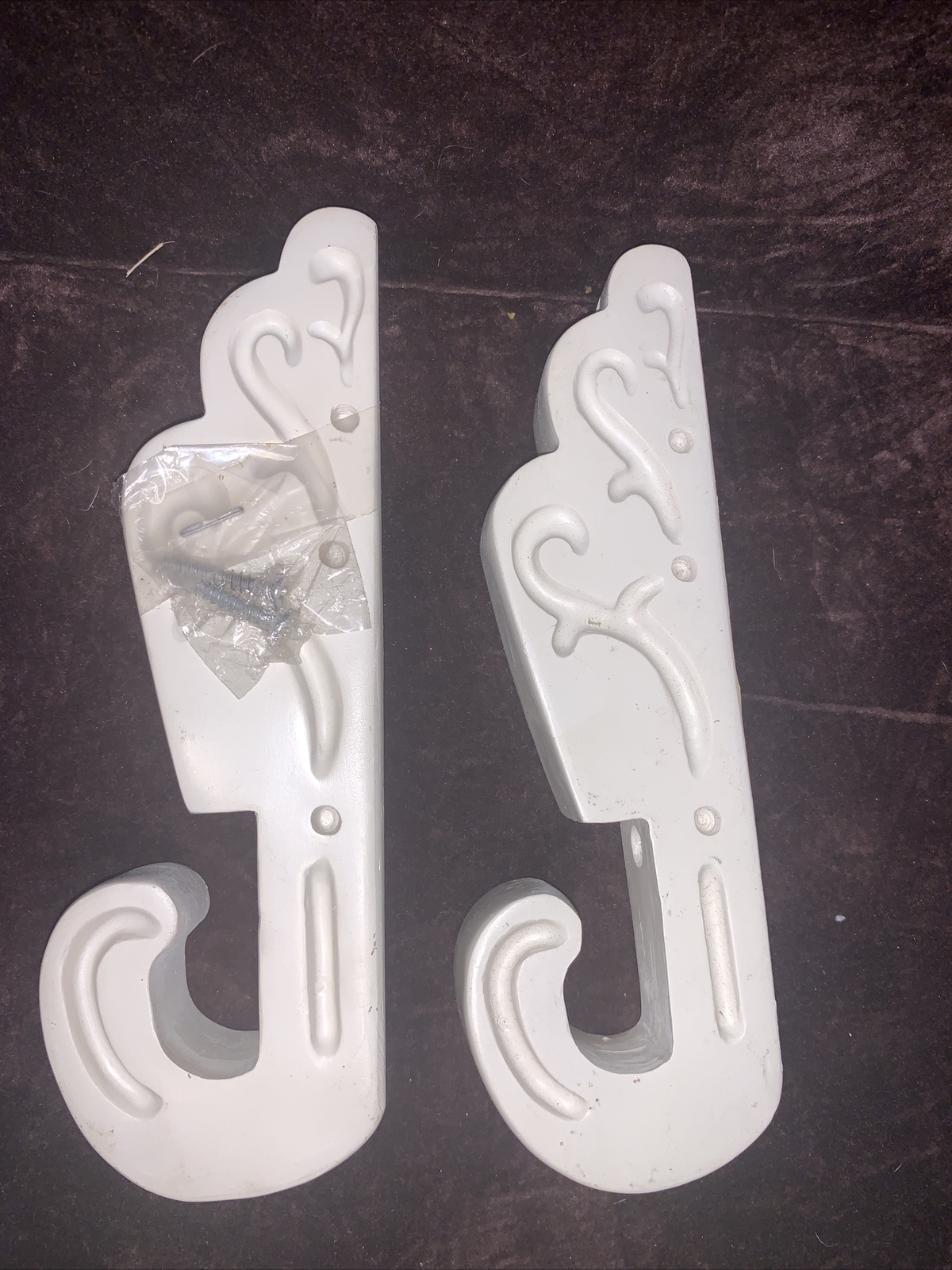 New TERRY’S VILLAGE Off White Wall Sconce Curtain Rod PAIR 7”x1”’ SET OF 2